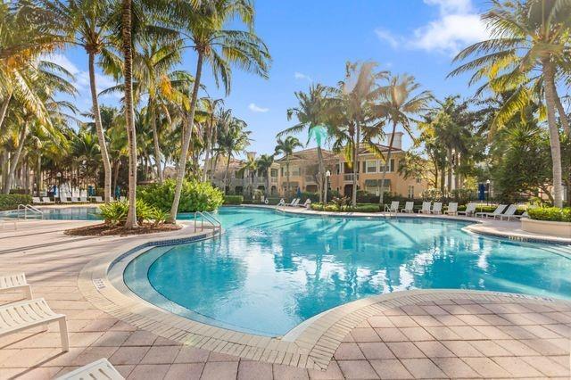 VILLA ALHAMBRA CONDO - Residential