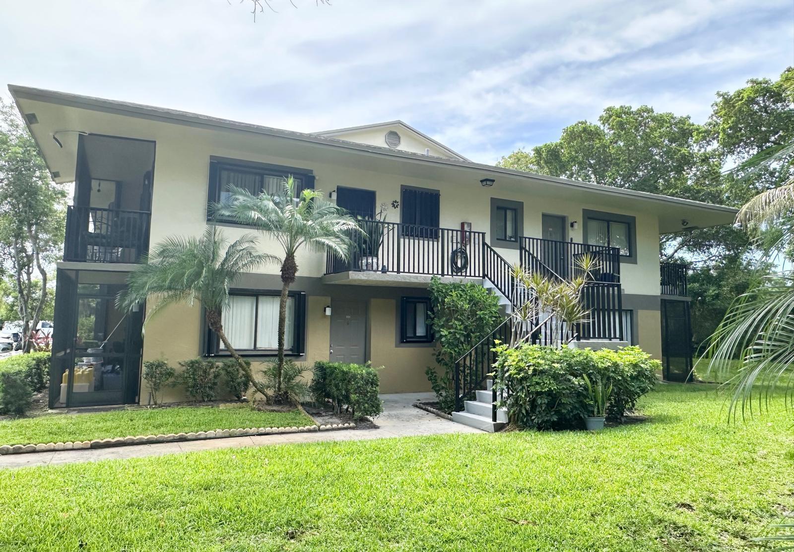 TIVOLI TRACE CONDO NO 5 - Residential