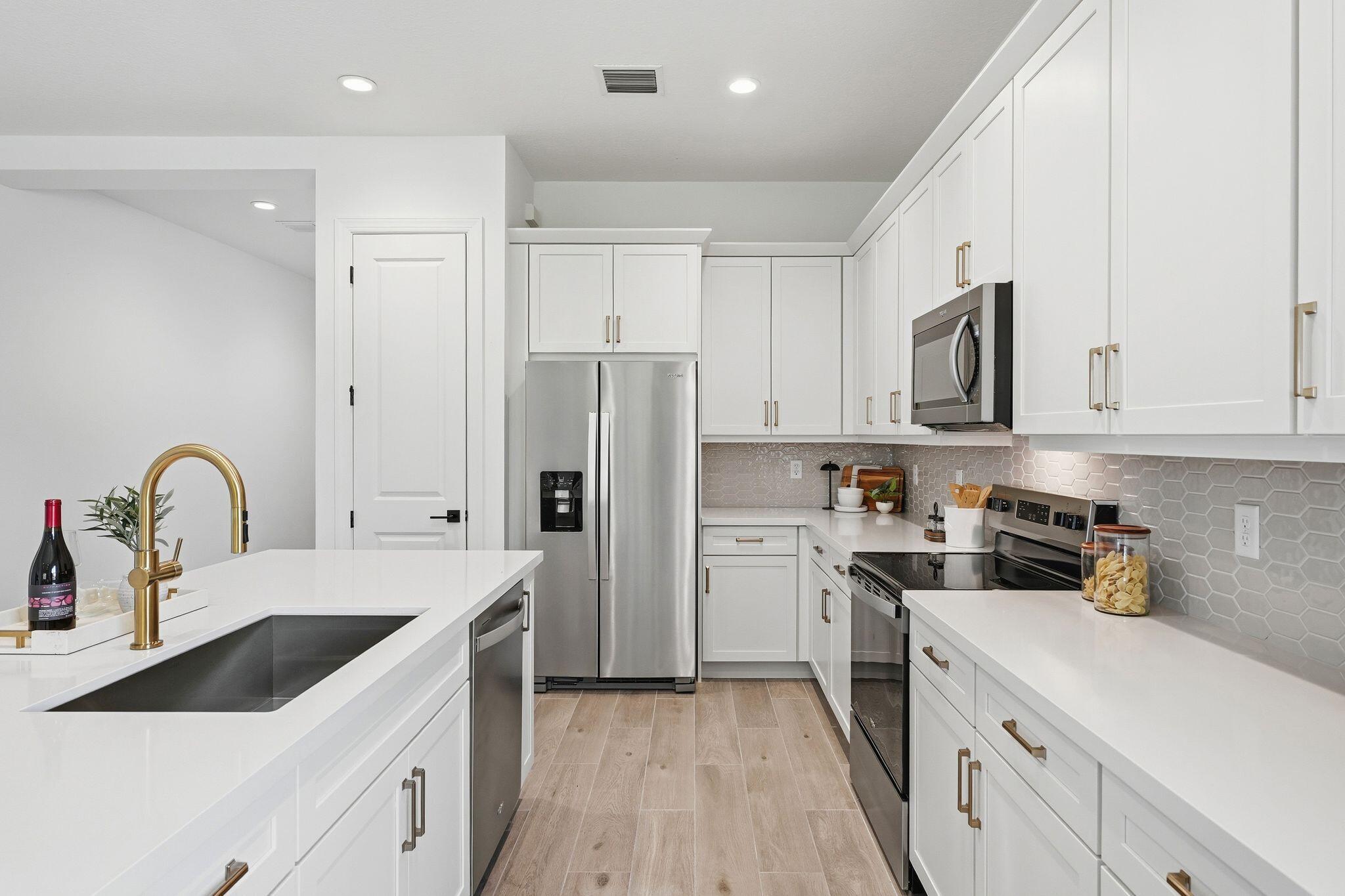 CROSSBRIDGE P.D. - Residential