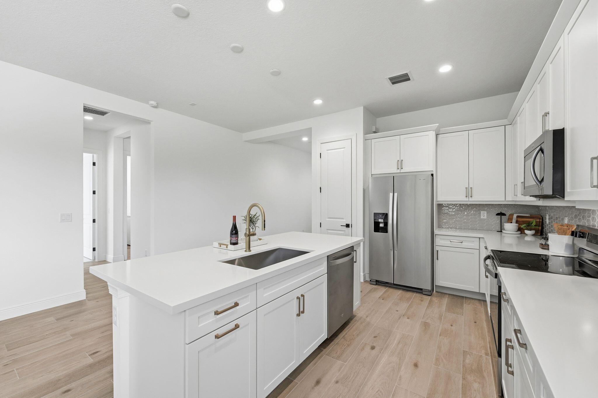 CROSSBRIDGE P.D. - Residential