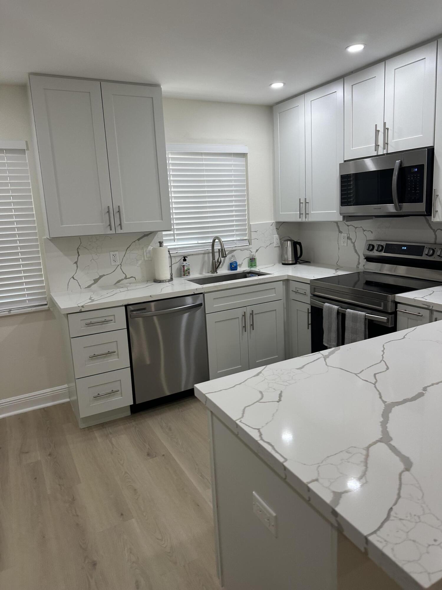 SEACREST ESTATES - Residential Lease