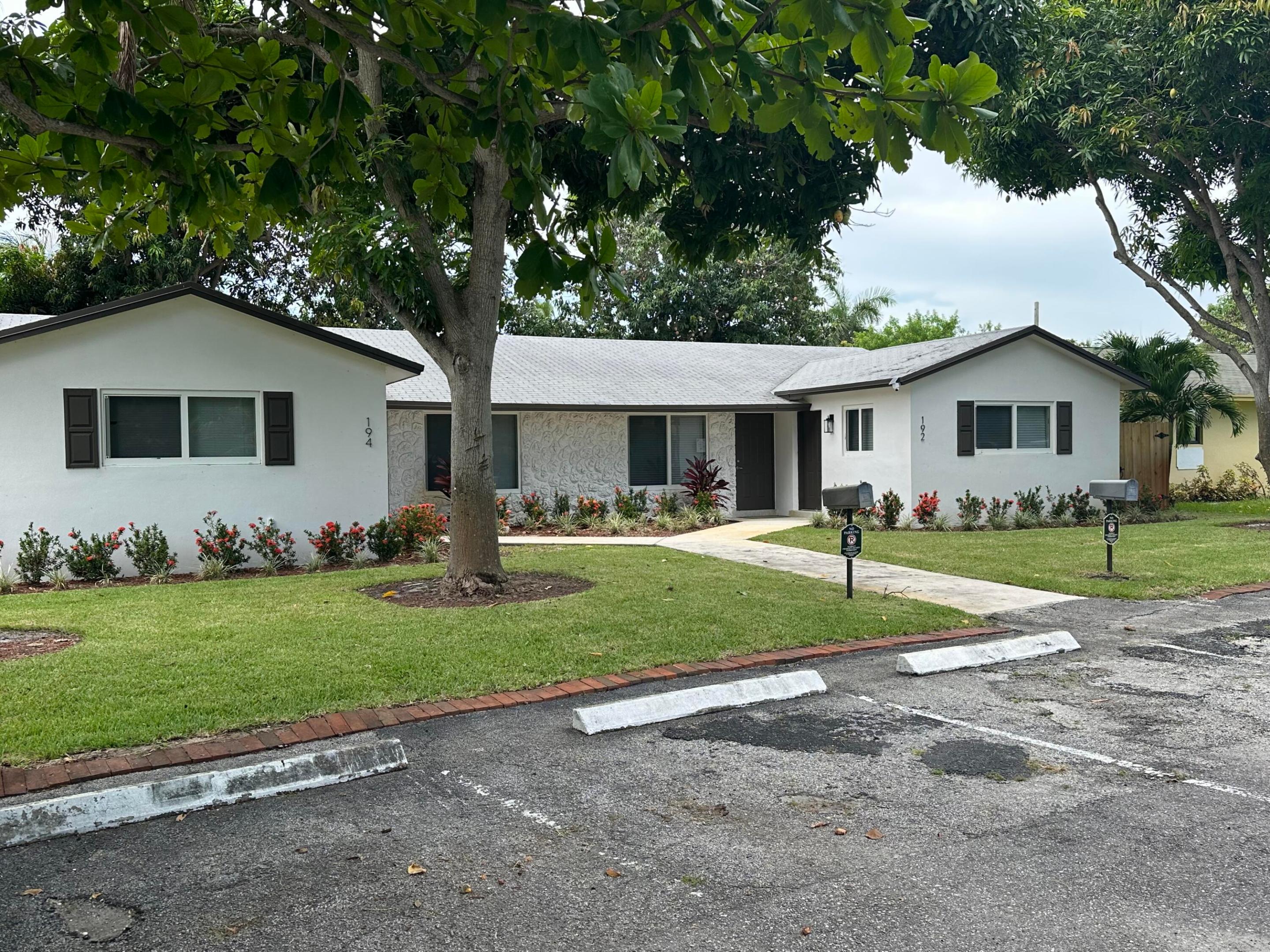SEACREST ESTATES - Residential Lease