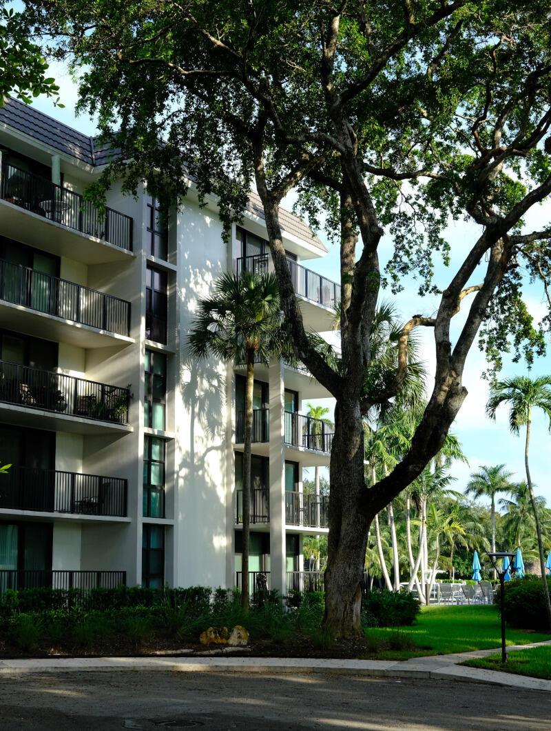 RIVER REACH CONDOMINIUM I - Residential