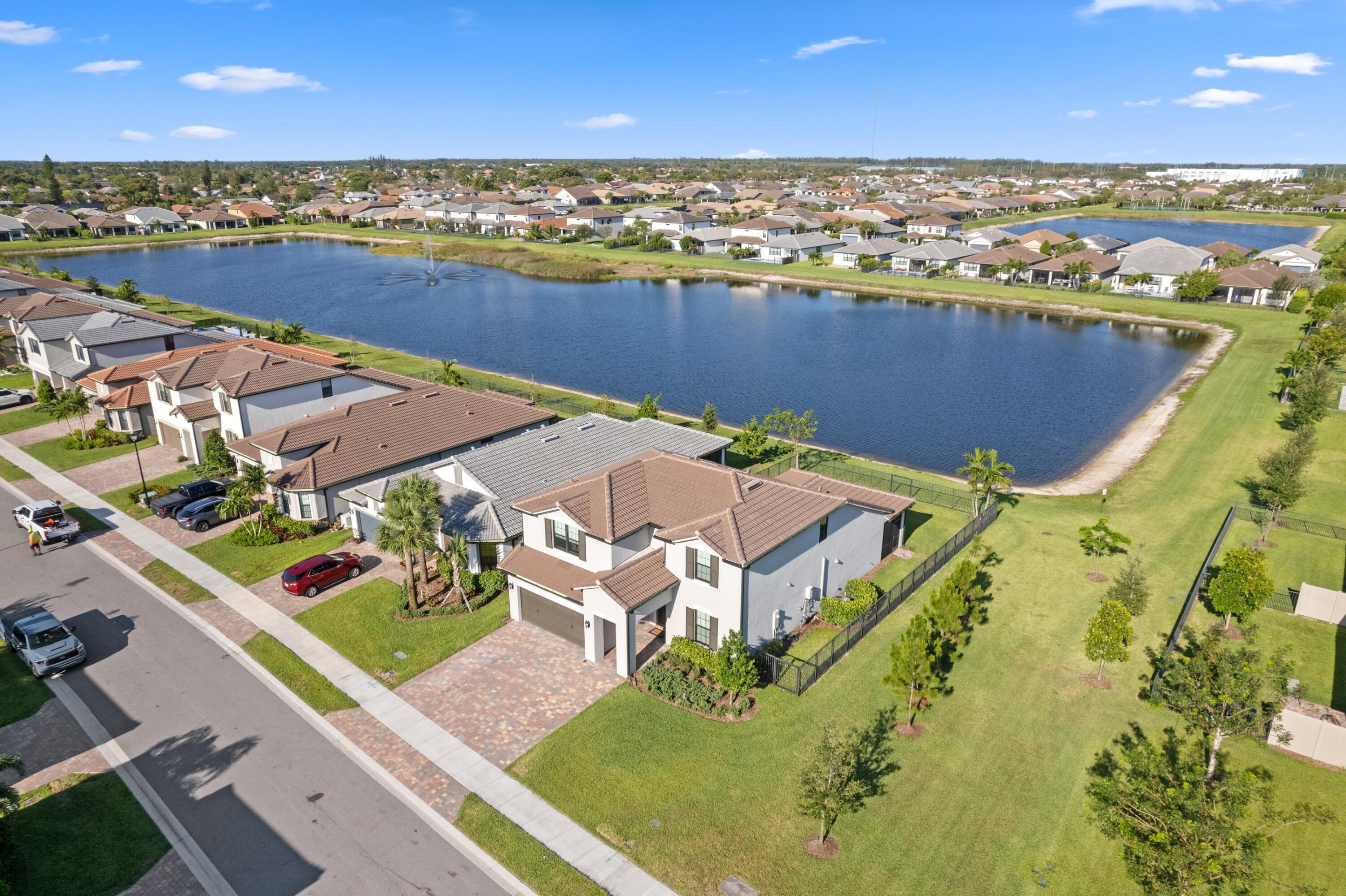 FIELDS AT GULFSTREAM POLO - Residential