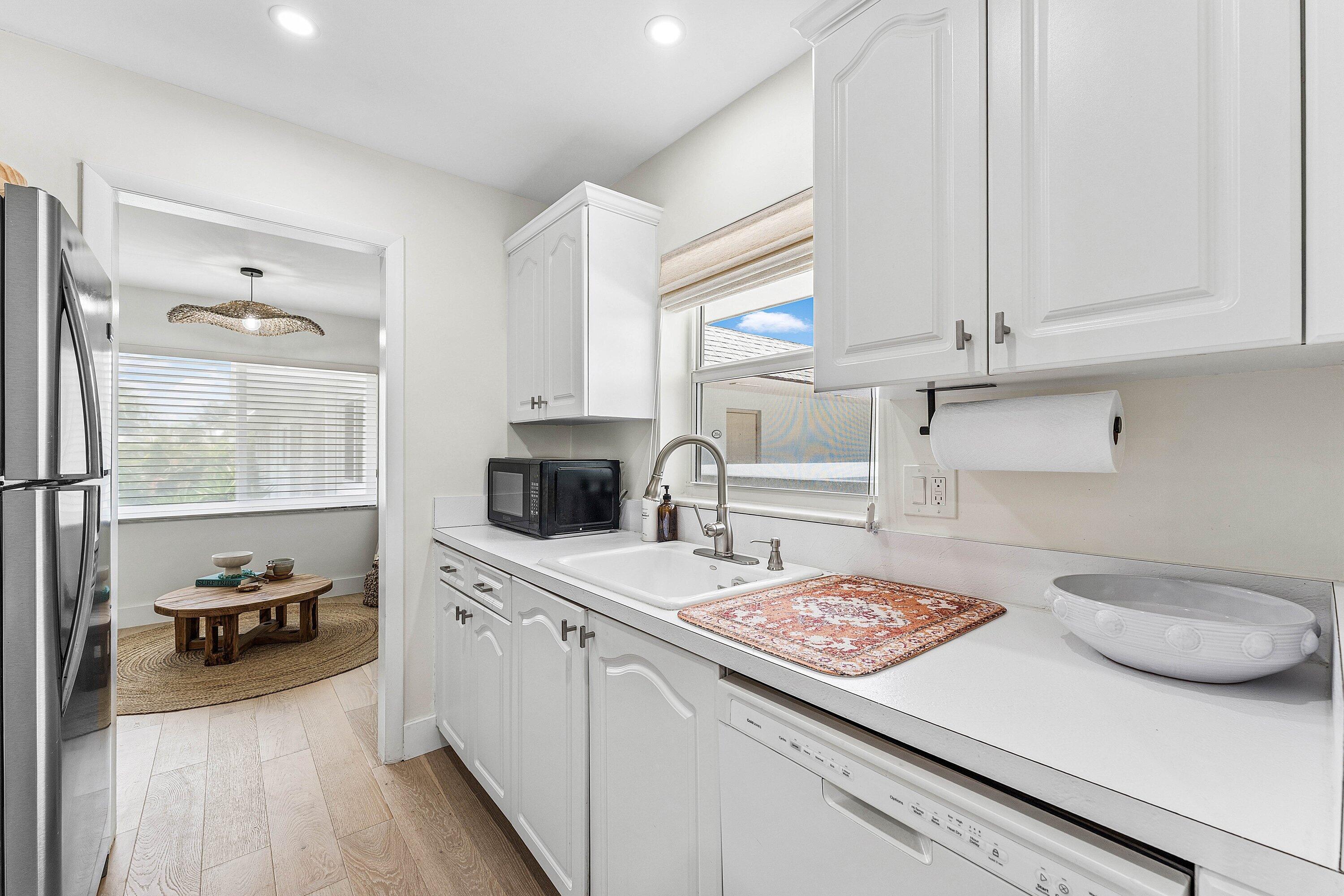 SERENA VISTA CONDO - Residential Lease