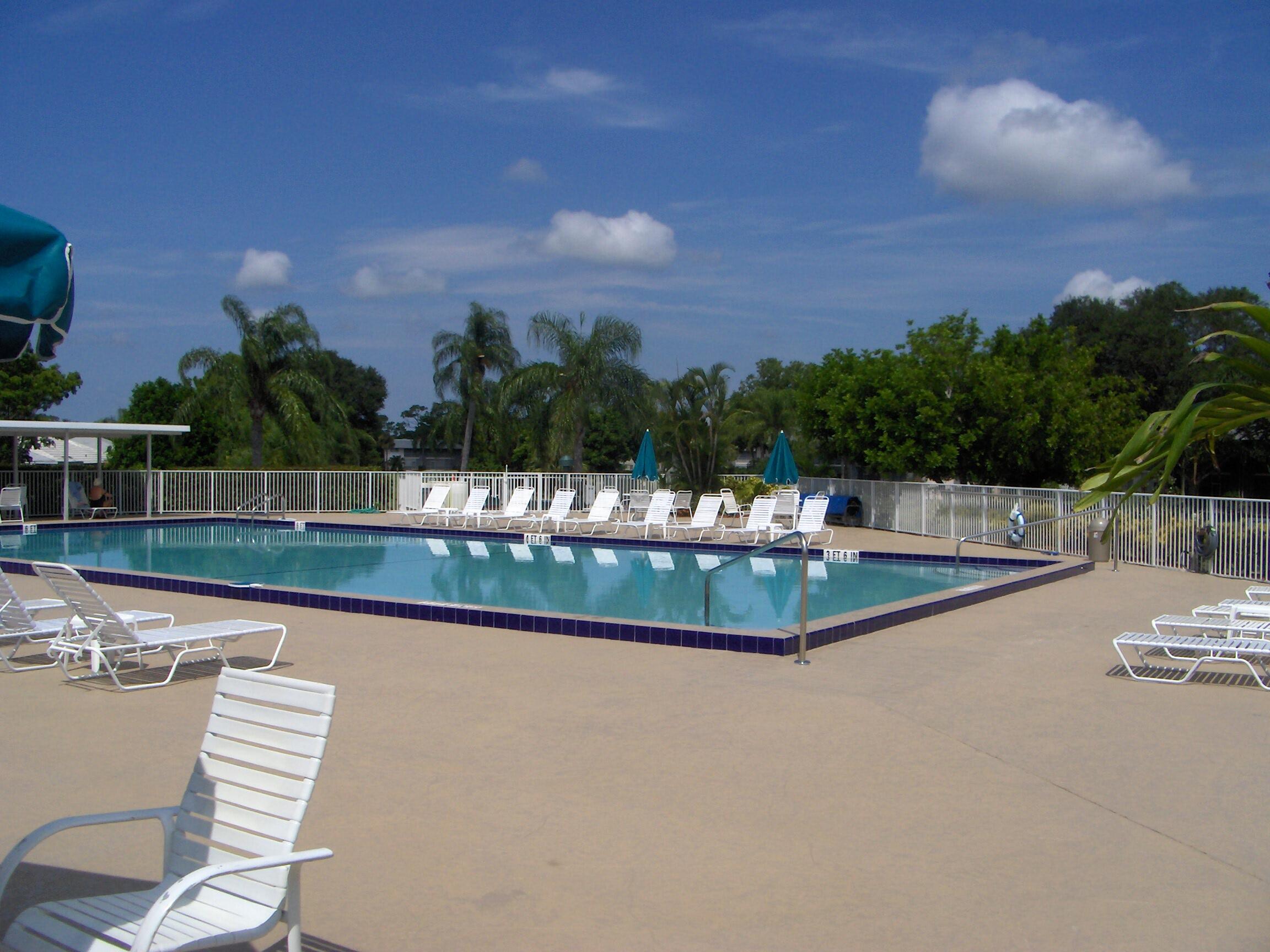 LITTLE CLUB CONDO - Residential