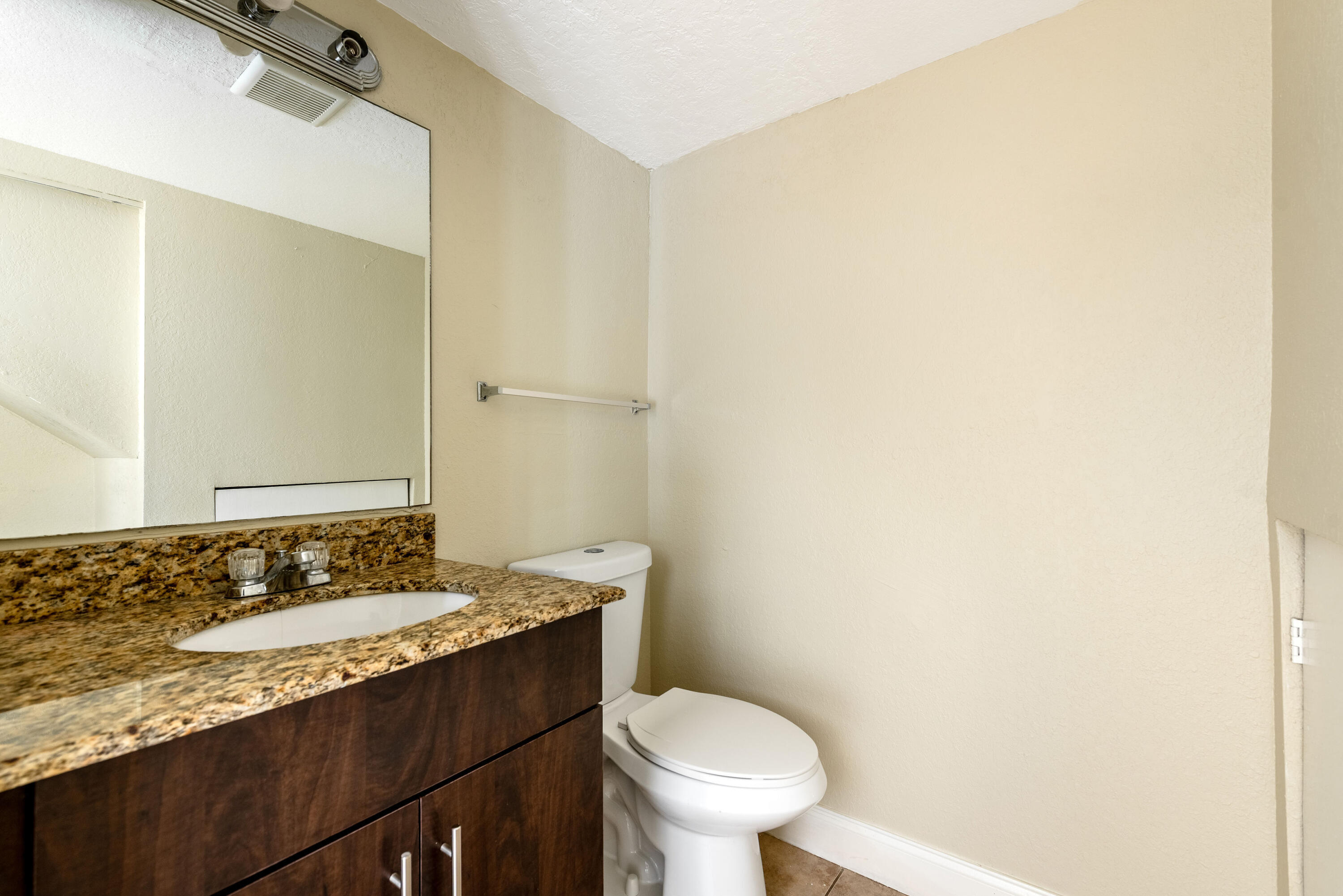 WATERSIDE ESTATES - Residential