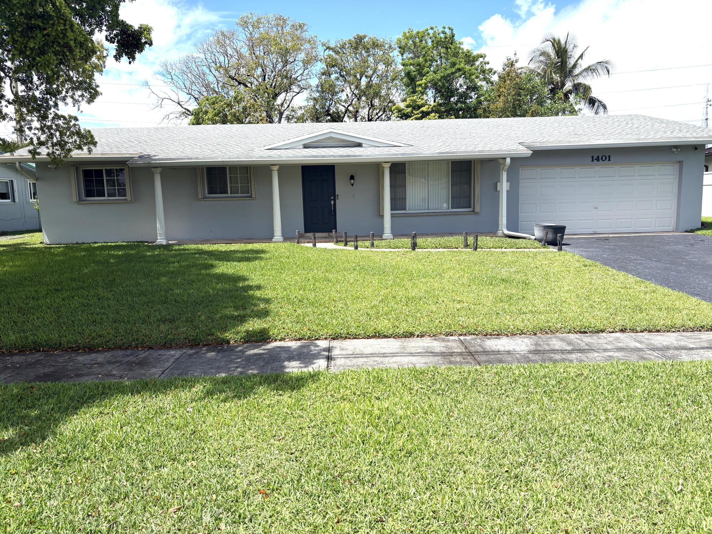 MIRROR LAKE ESTATES SEC 8 - Residential