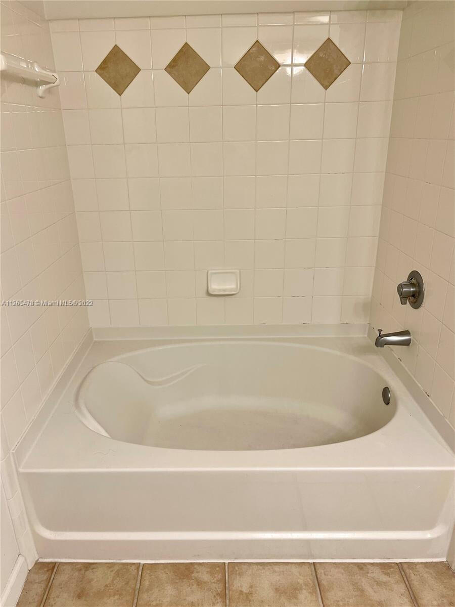 MEZZANO CONDO - Residential