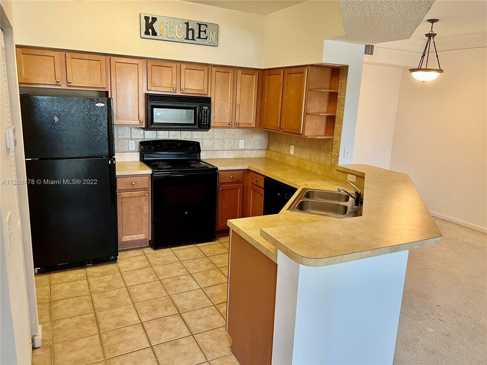 MEZZANO CONDO - Residential