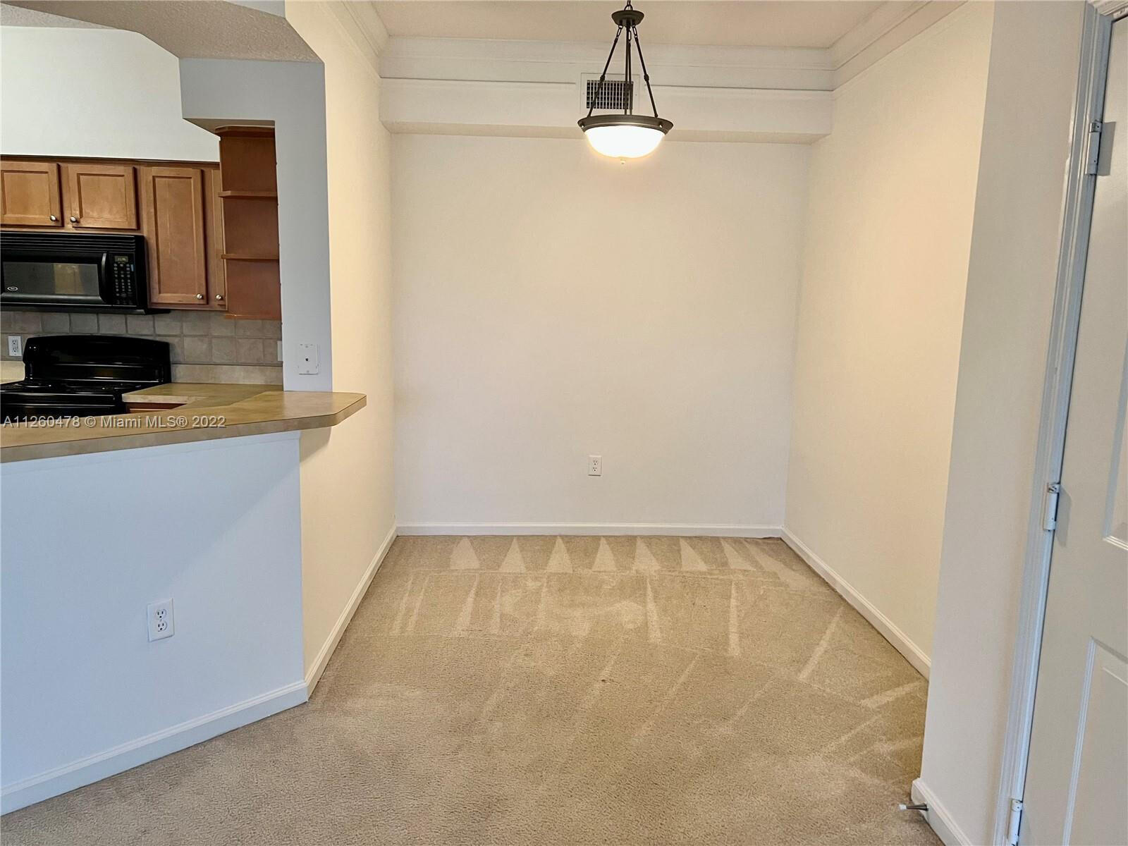 MEZZANO CONDO - Residential
