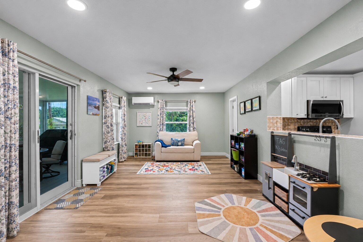 DEWEY HEIGHTS - Residential