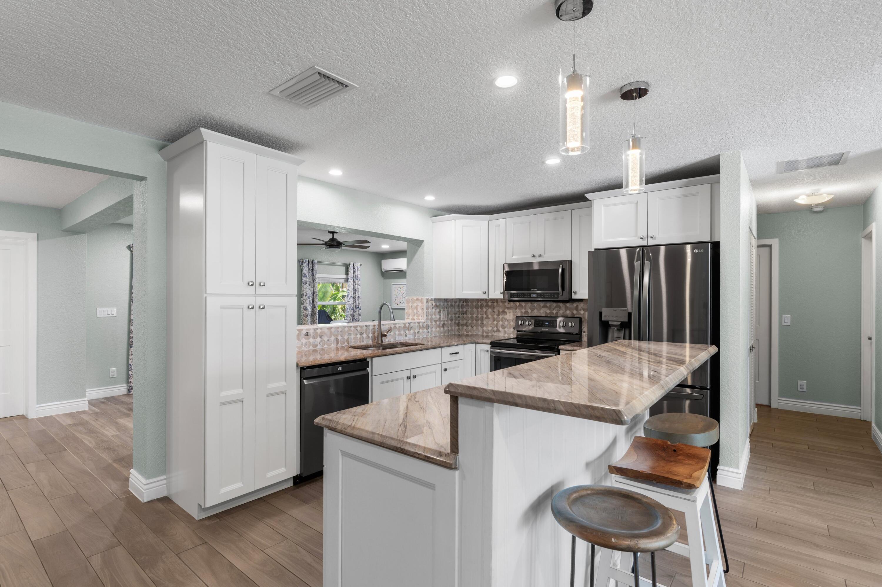 DEWEY HEIGHTS - Residential