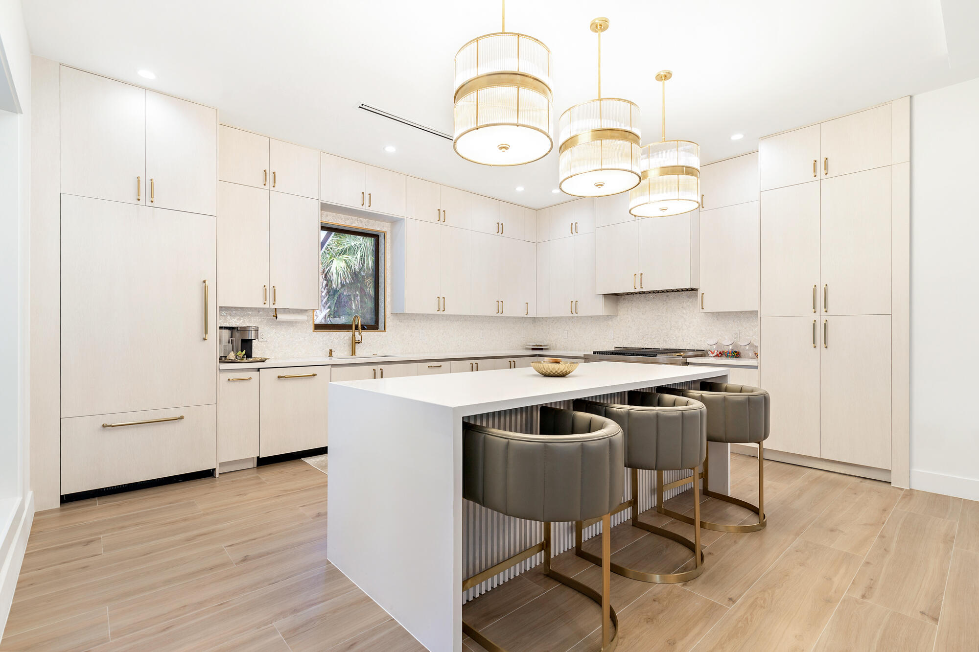 LEWIS SHORE ESTS 2 IN - Residential