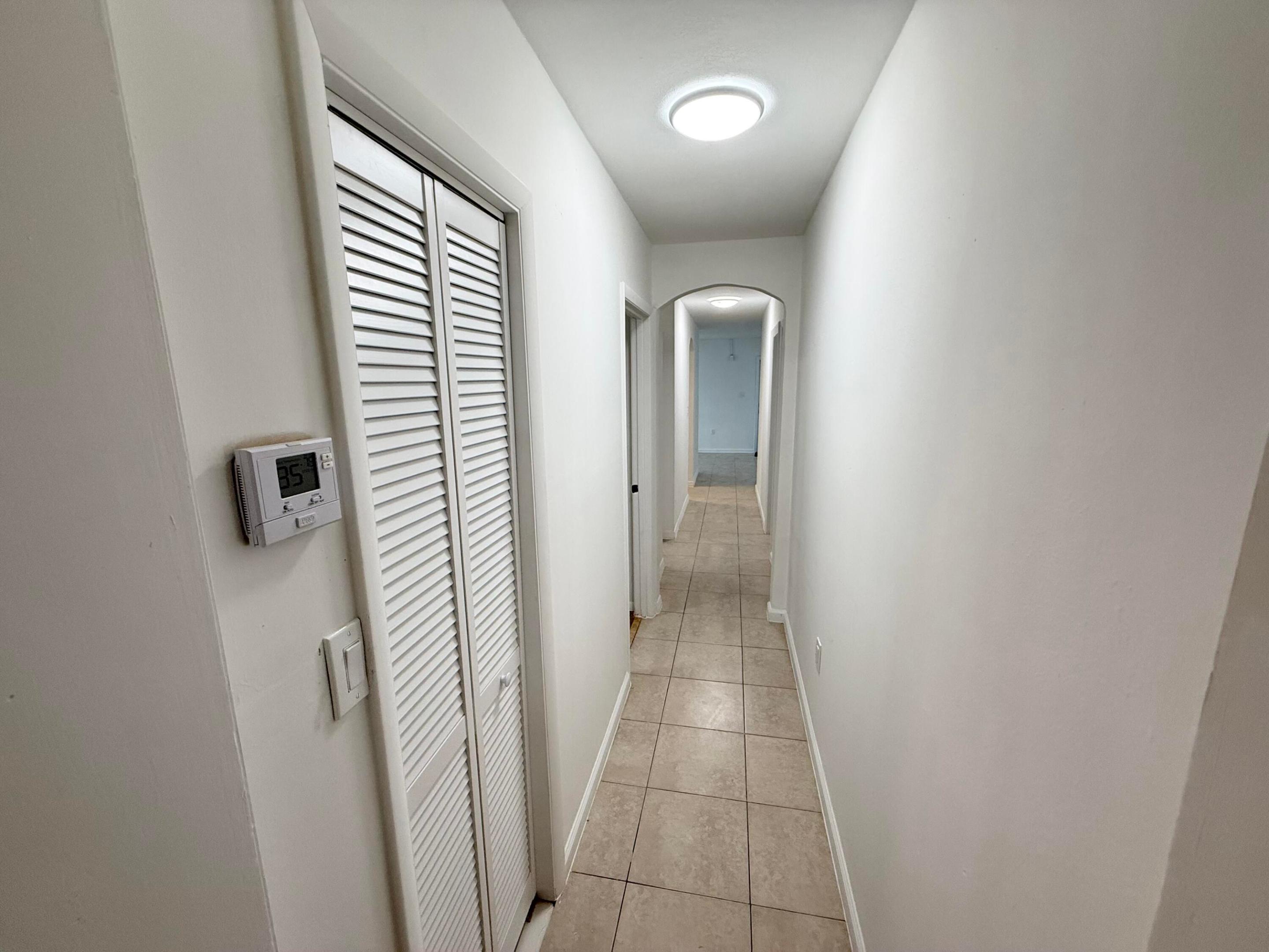 RUFF'S LITTLE DIXIE - Residential Lease