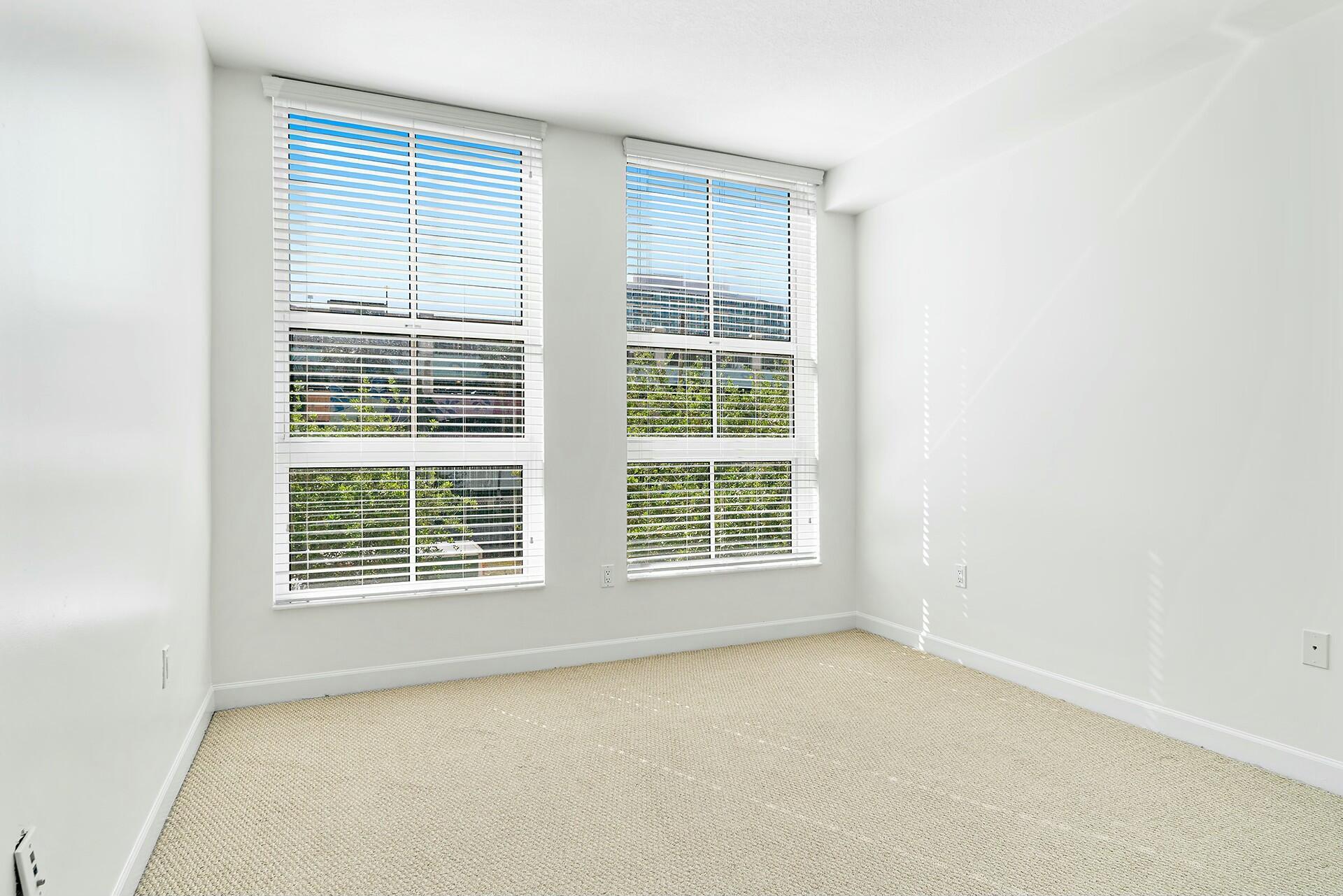 CITY PALMS CONDO - Residential Lease