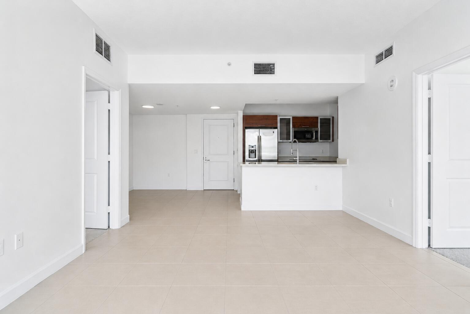 CITY PALMS CONDO - Residential Lease