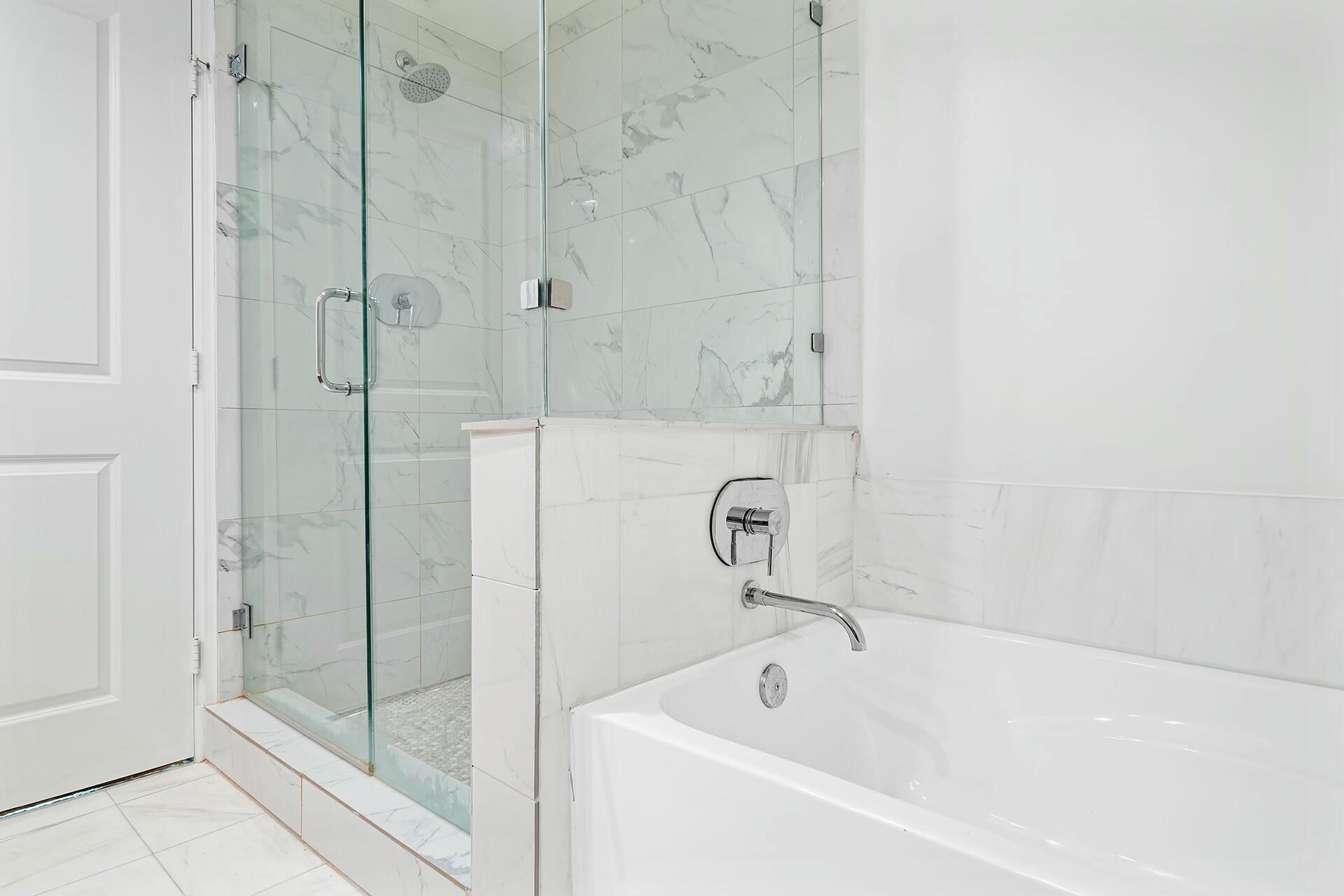CITY PALMS CONDO - Residential Lease