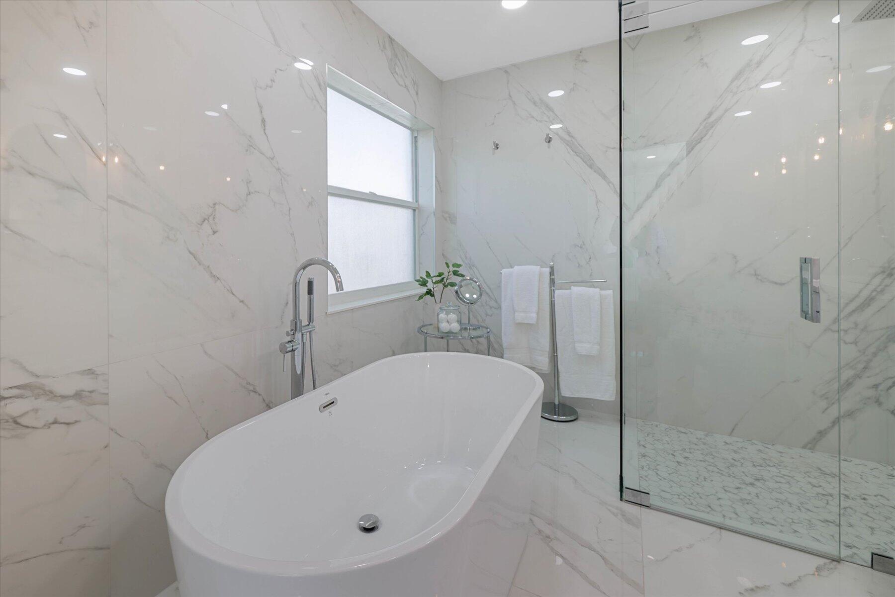 ISLES AT WELLINGTON - Residential Lease
