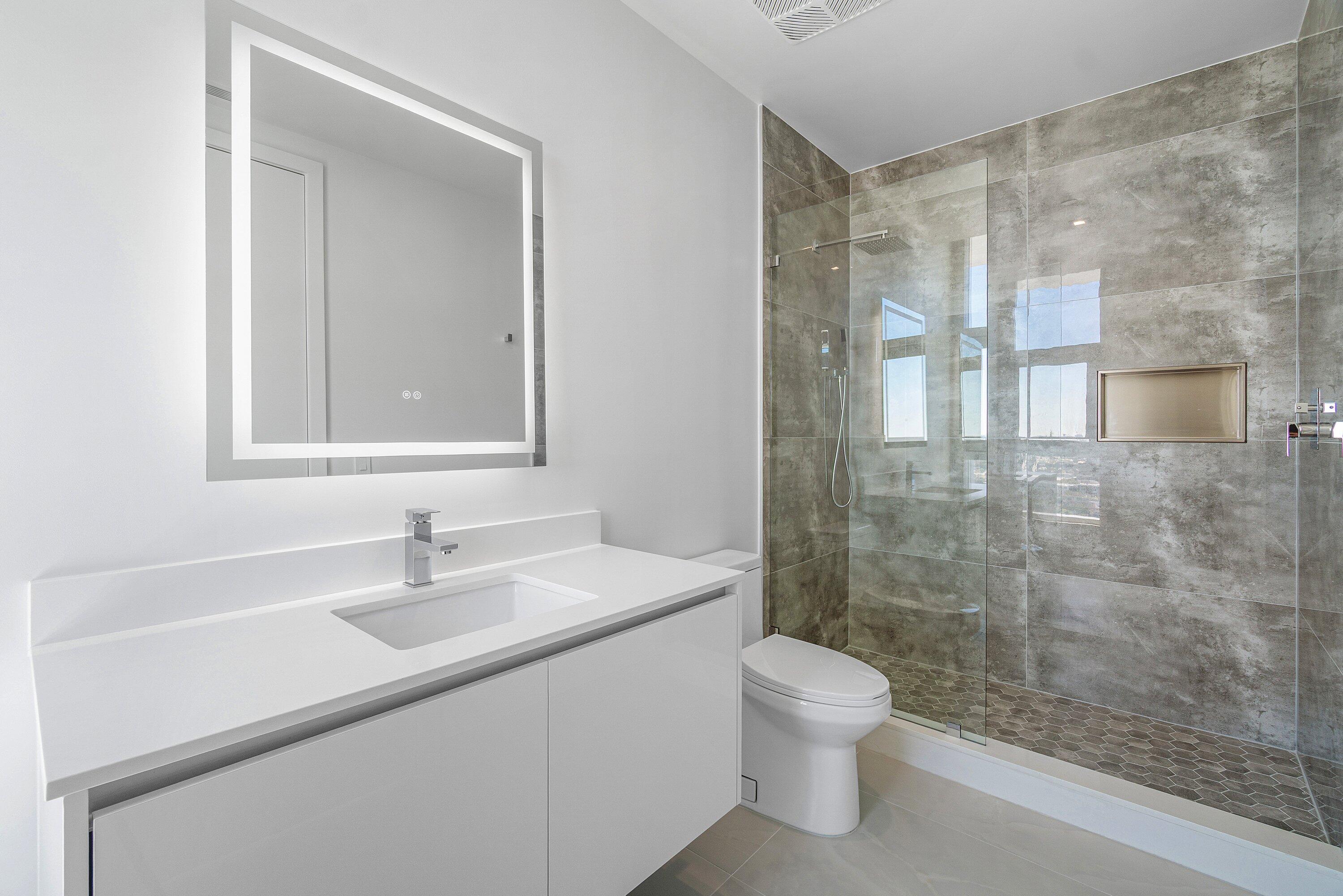 Nautilus 220 Condominium - Residential