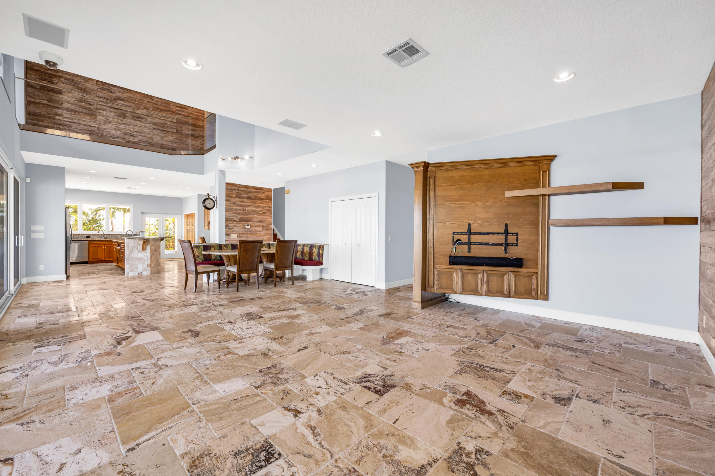 SANDY DEPTHS - Residential