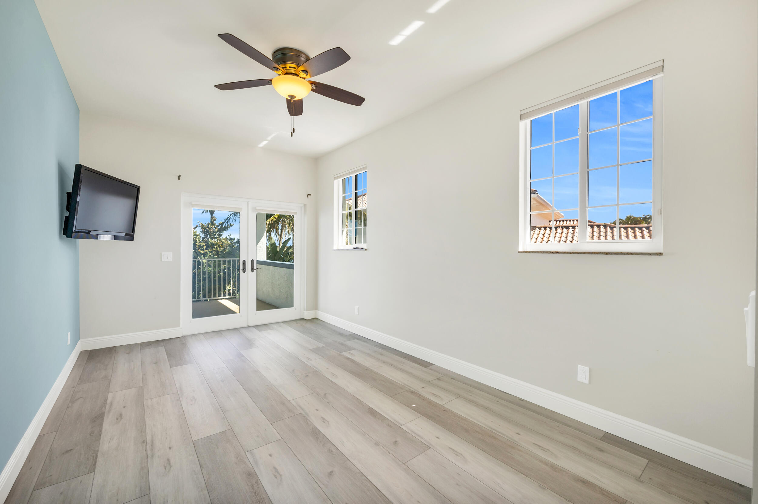 SANDY DEPTHS - Residential