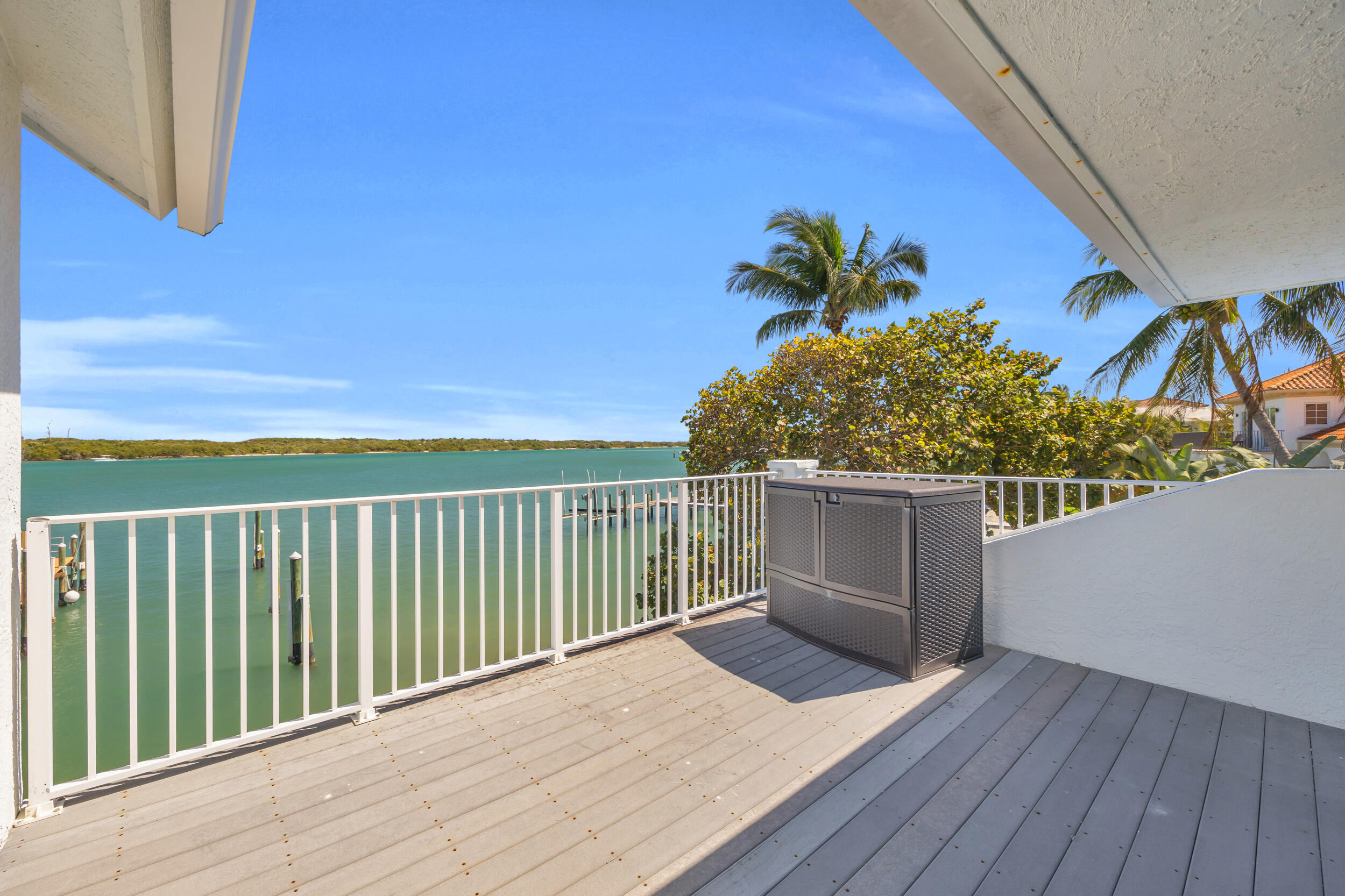 SANDY DEPTHS - Residential