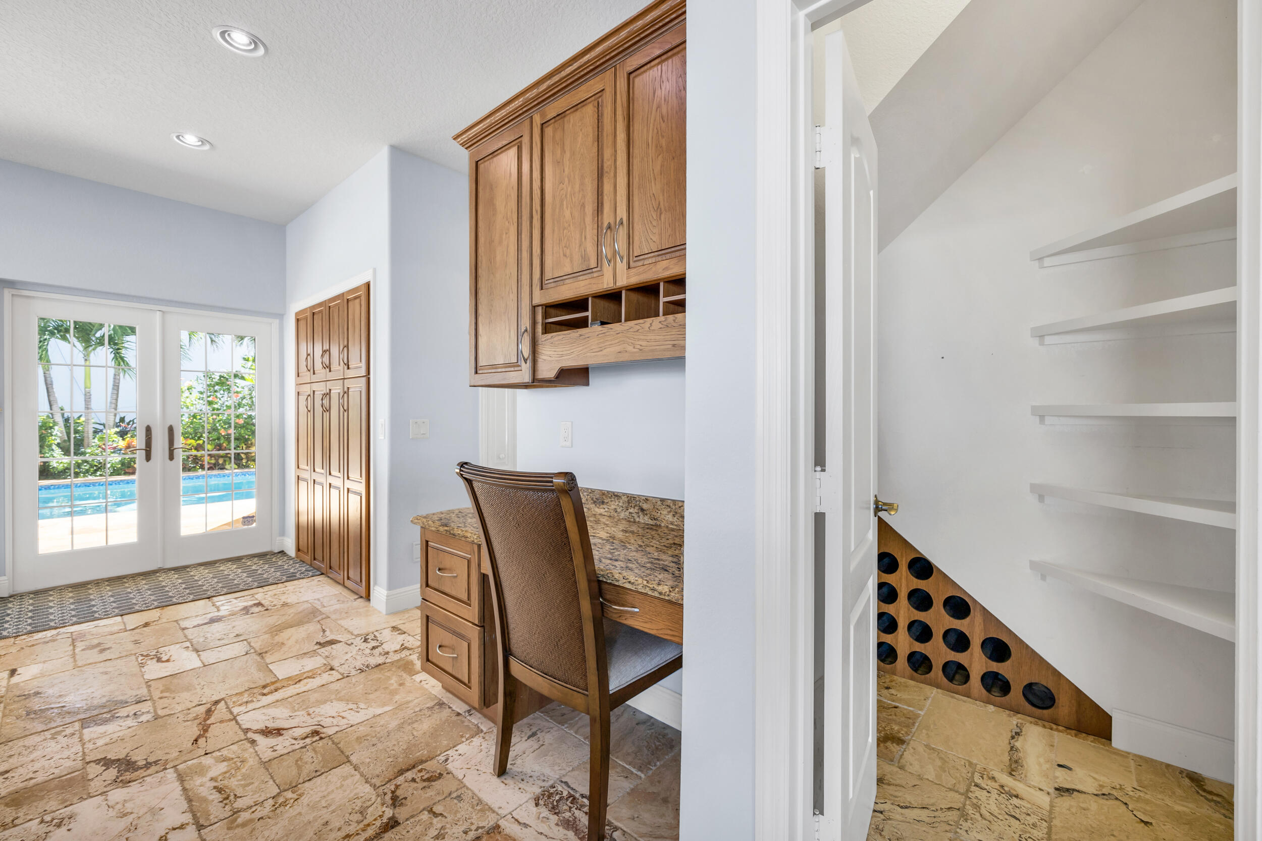 SANDY DEPTHS - Residential