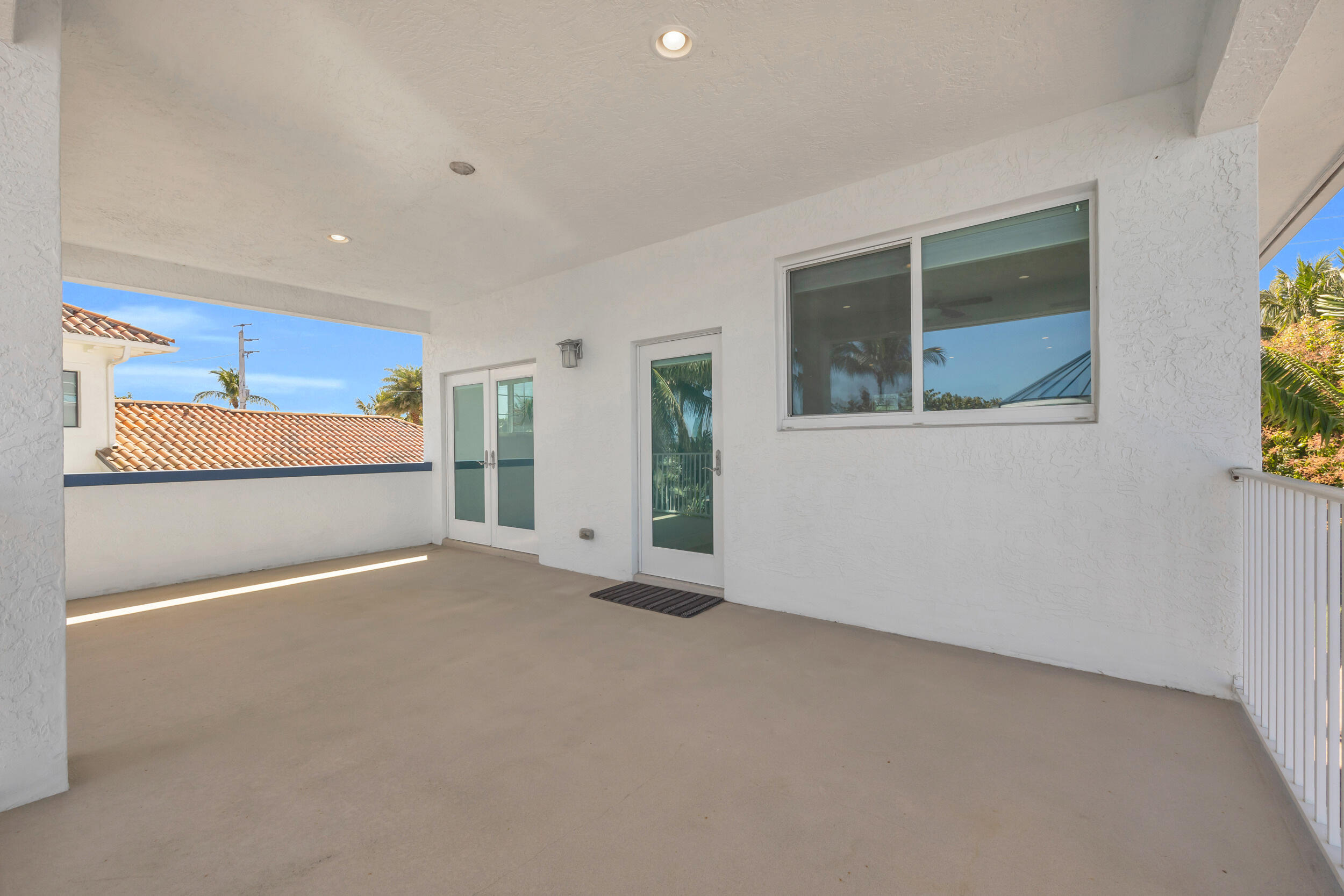 SANDY DEPTHS - Residential