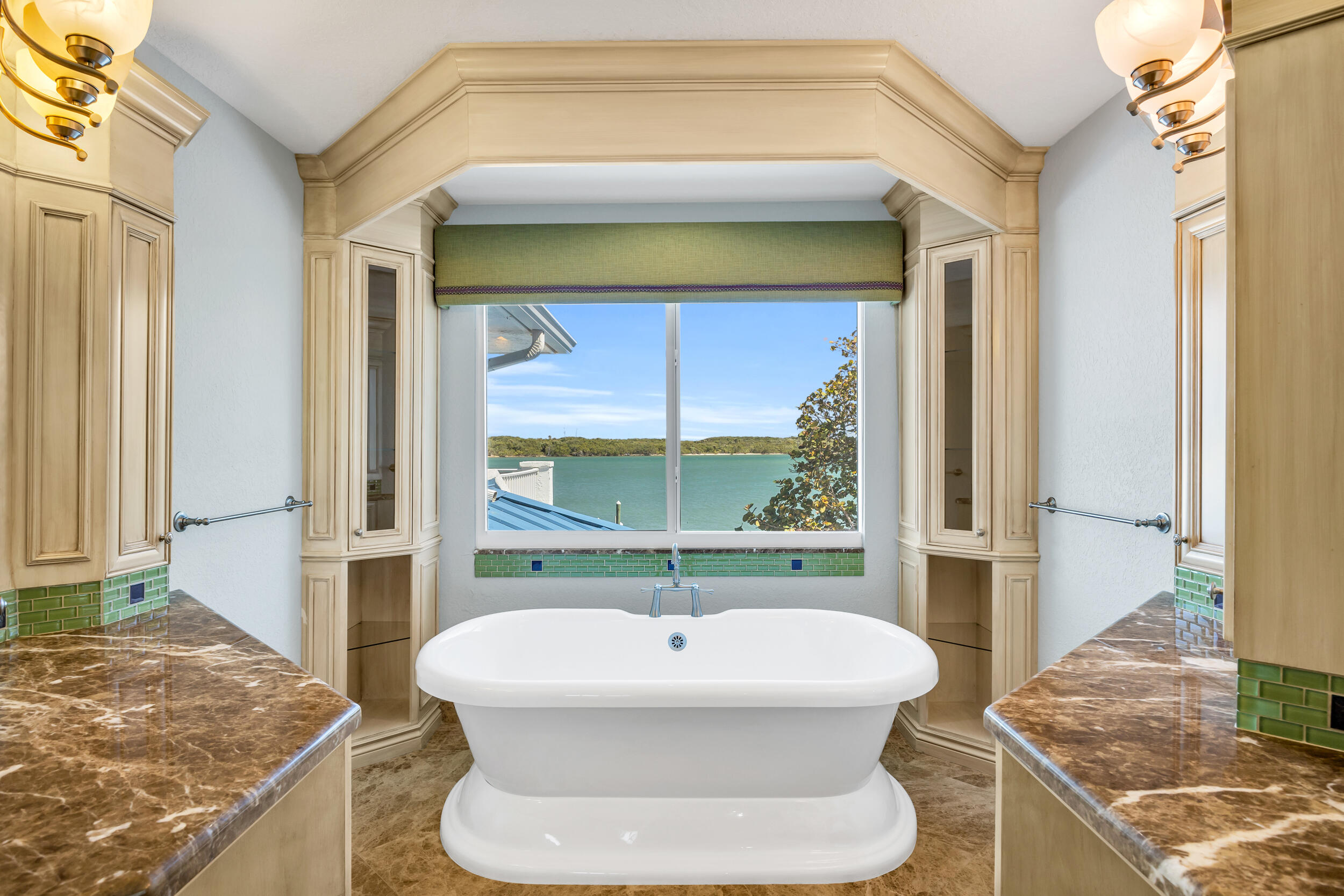 SANDY DEPTHS - Residential