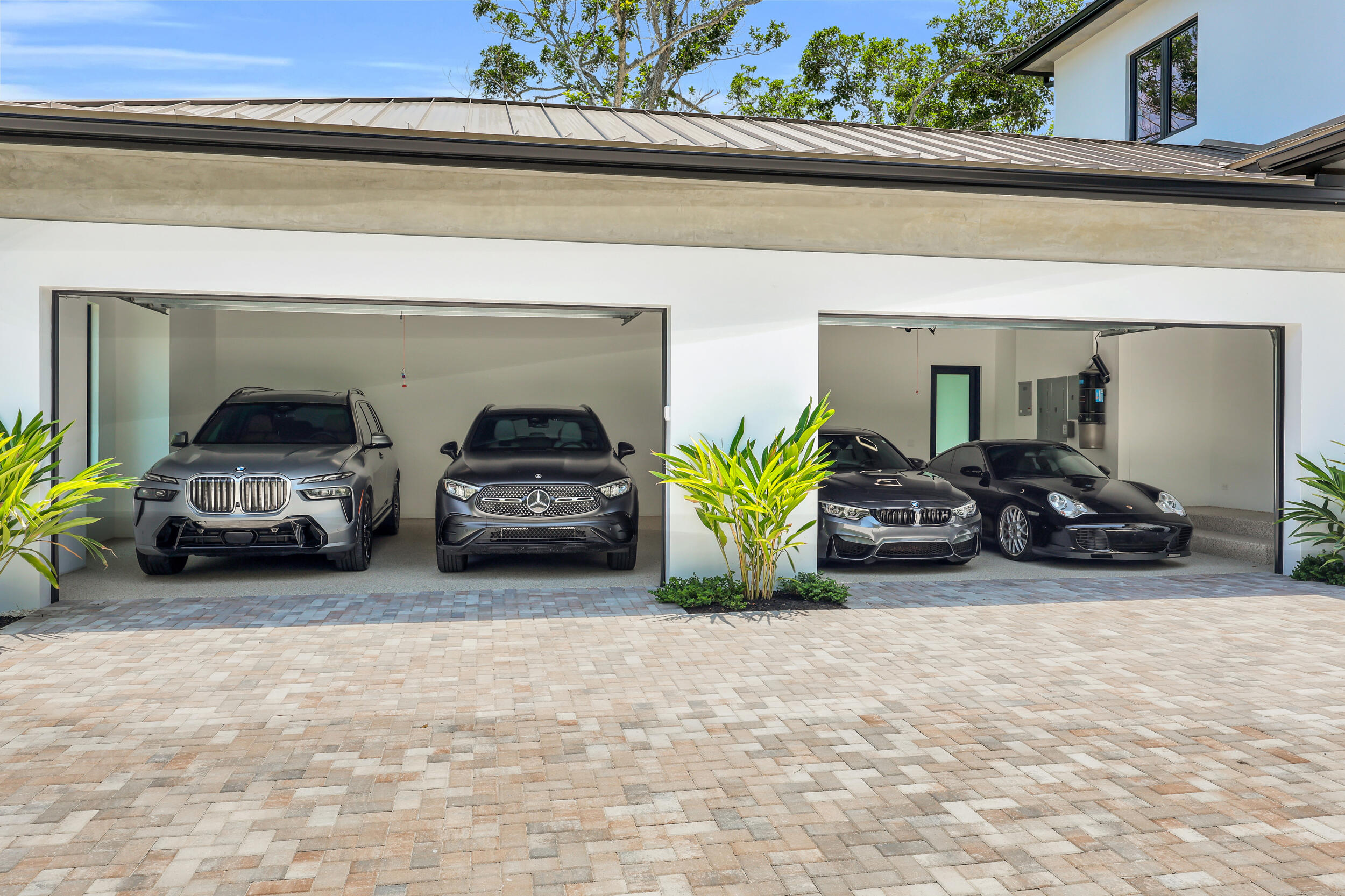 RIVERSIDE ON THE LOXAHATCHEE - Residential