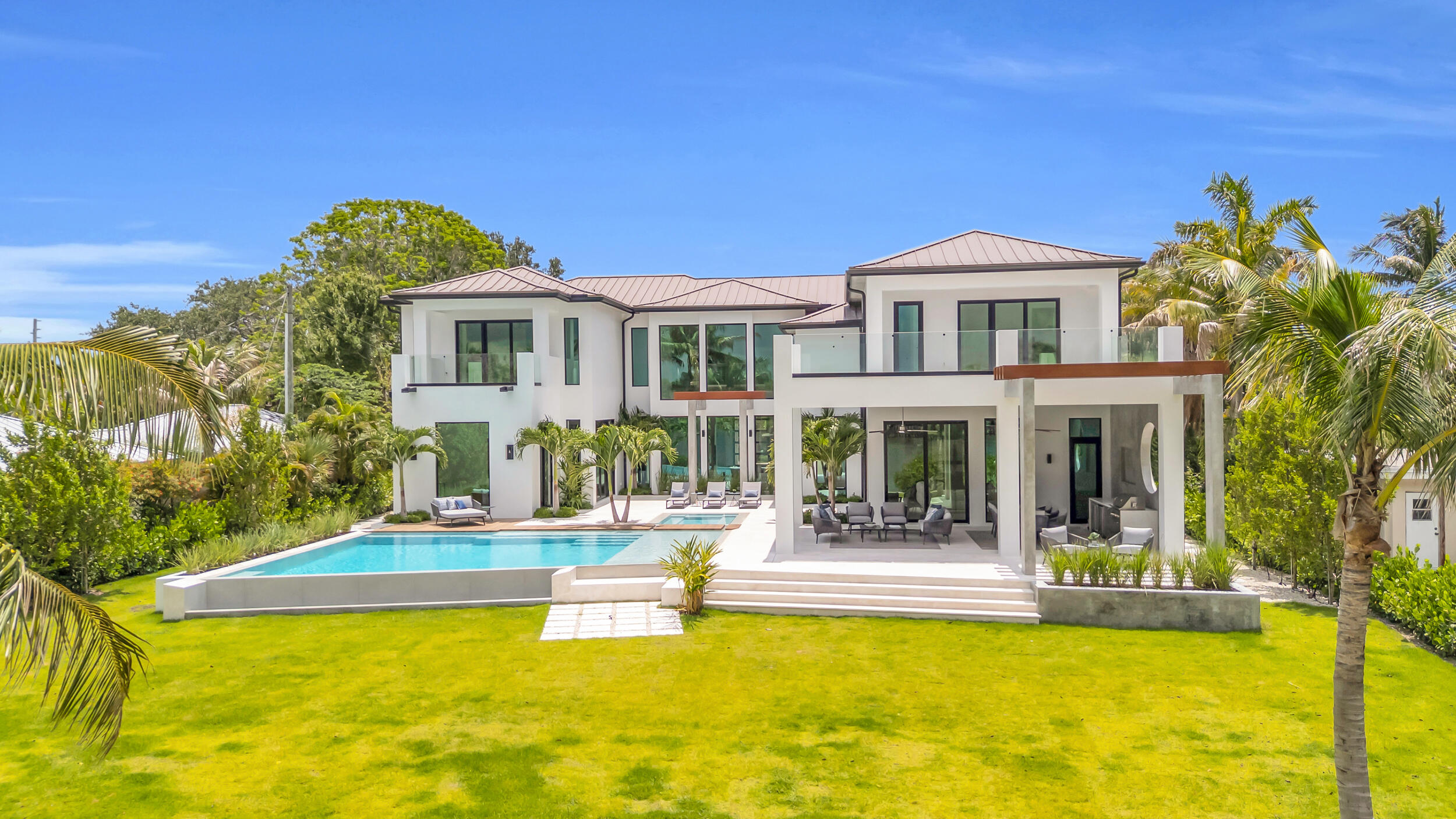 RIVERSIDE ON THE LOXAHATCHEE - Residential