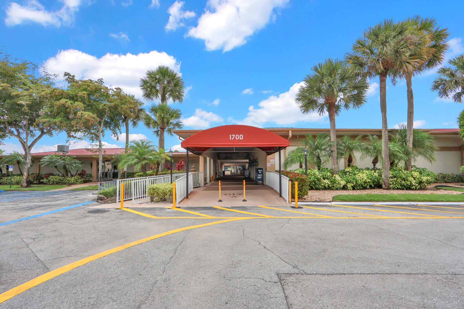 GOLDEN LAKES VILLAGE CONDO 1 THRU 13-A - Residential