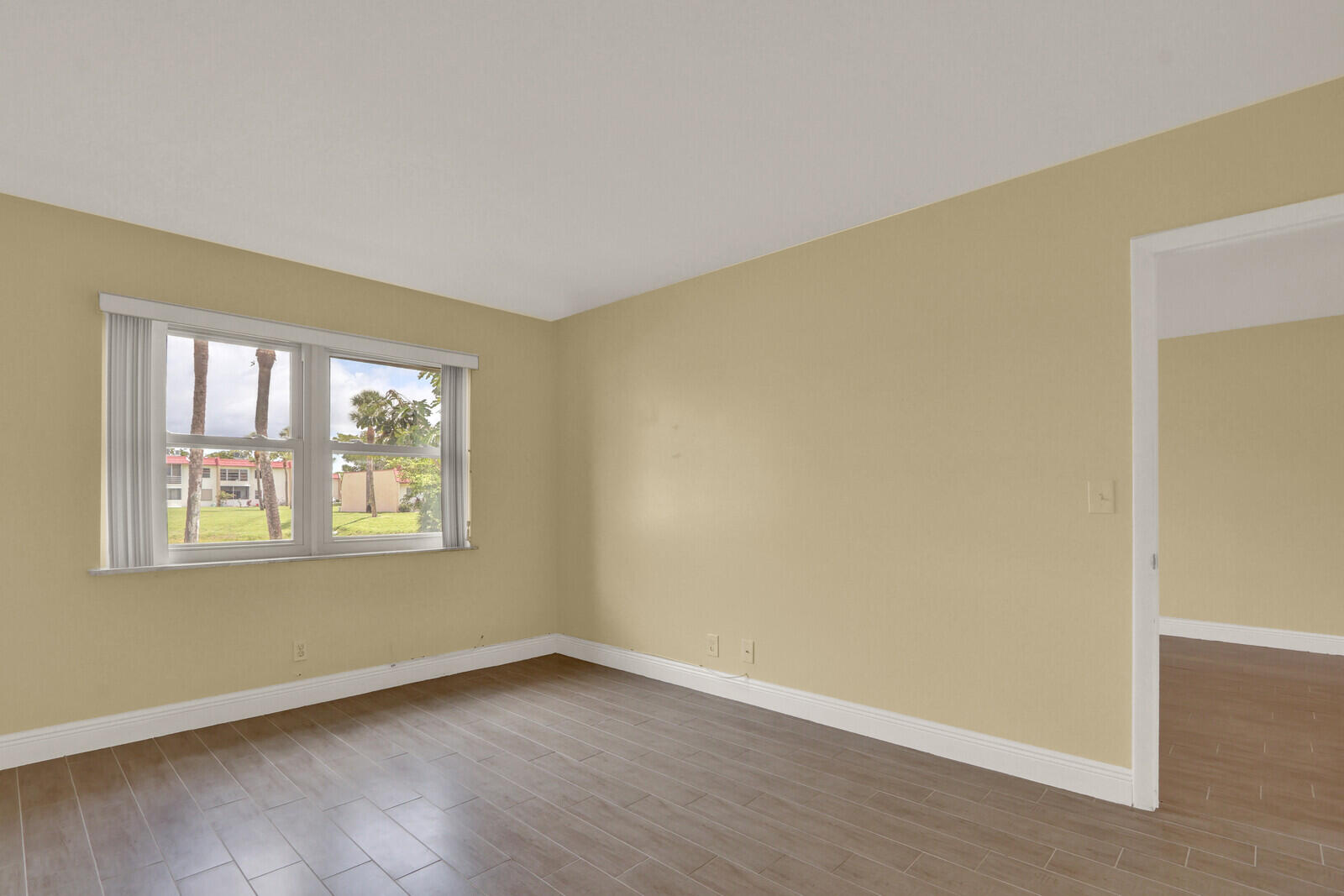 GOLDEN LAKES VILLAGE CONDO 1 THRU 13-A - Residential