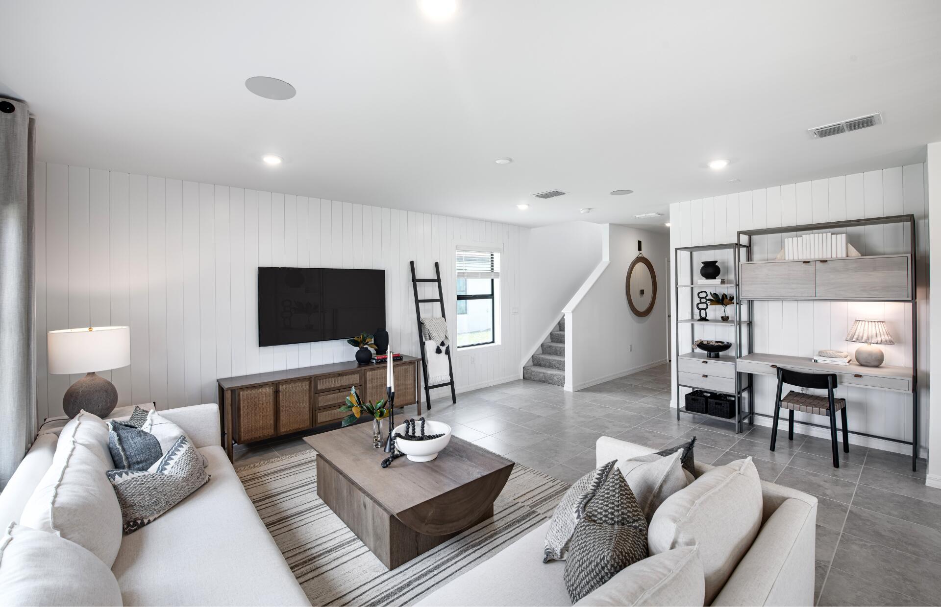 WHISPERING LAKES PHASE 2 - Residential