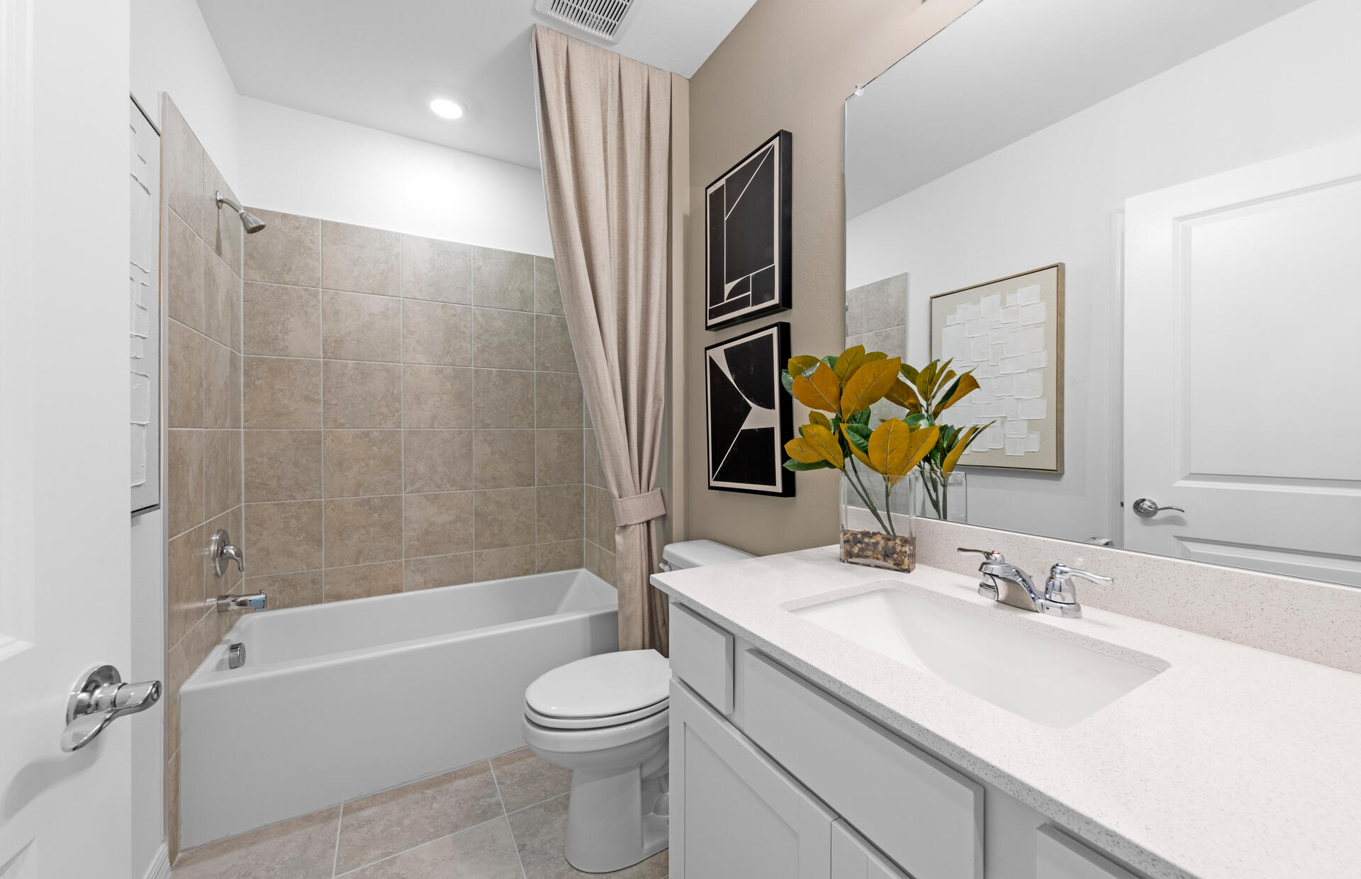 WHISPERING LAKES PHASE 2 - Residential