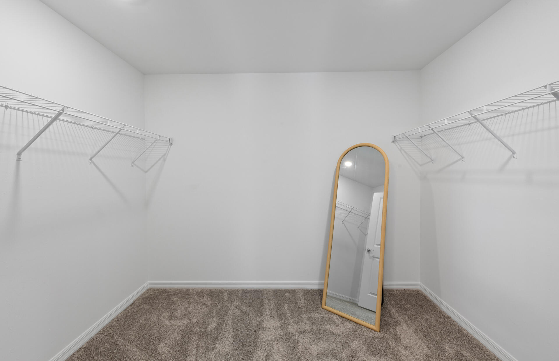 WHISPERING LAKES PHASE 2 - Residential