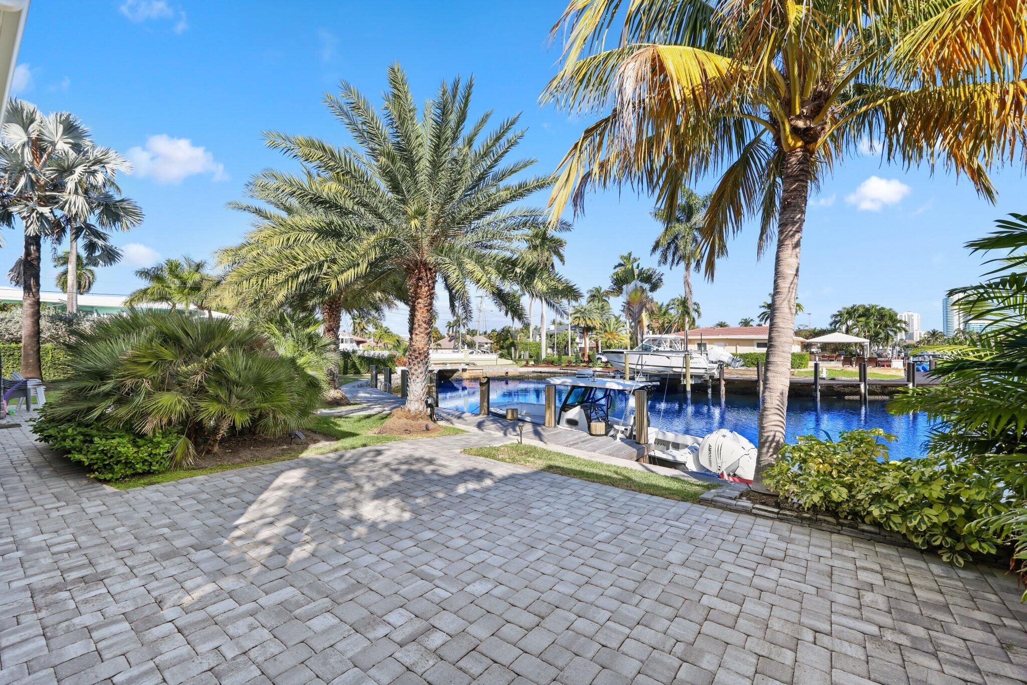 SANTA BARBARA SHORES REPLAT - Residential Income