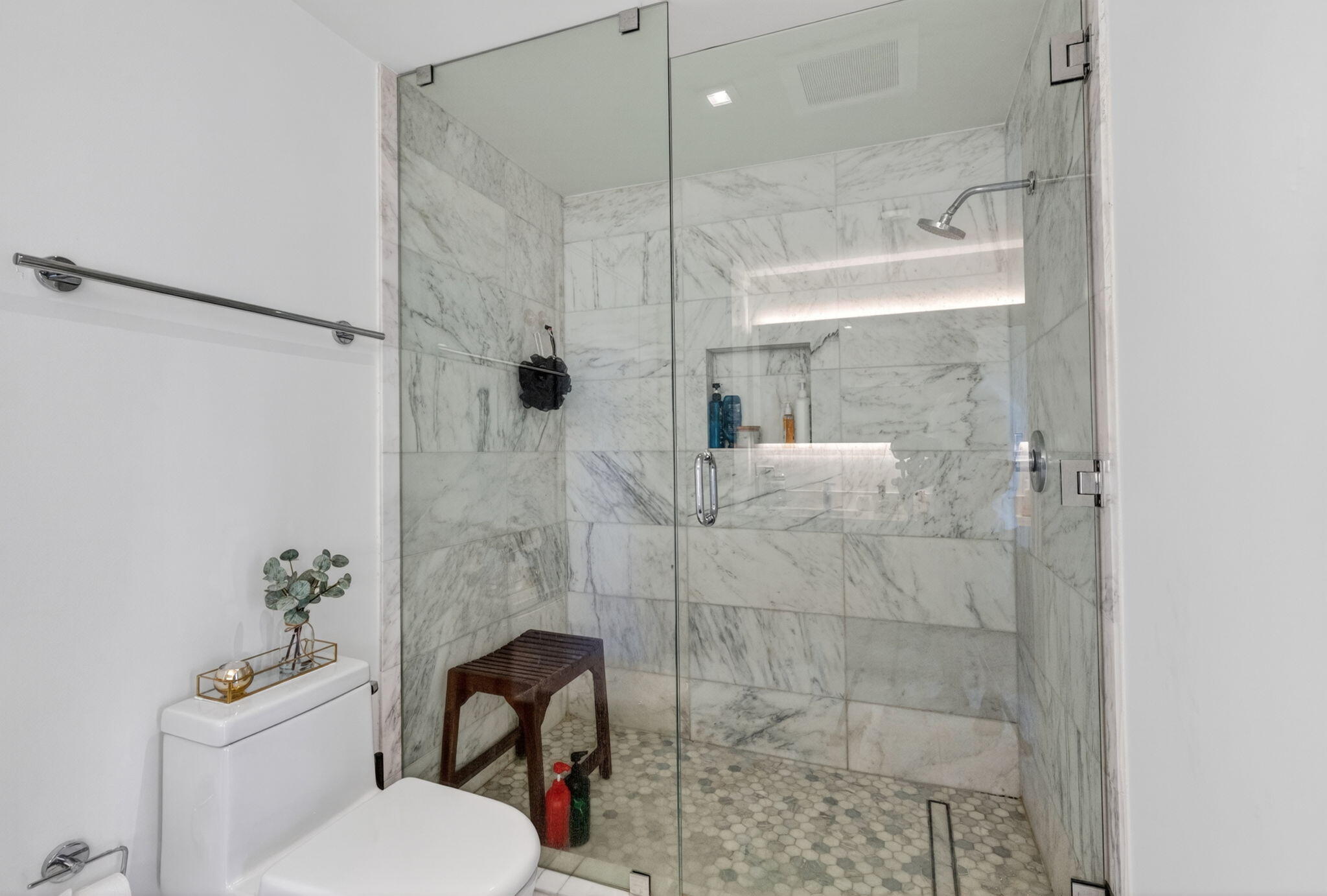 TIFFANY HOUSE CONDO - Residential
