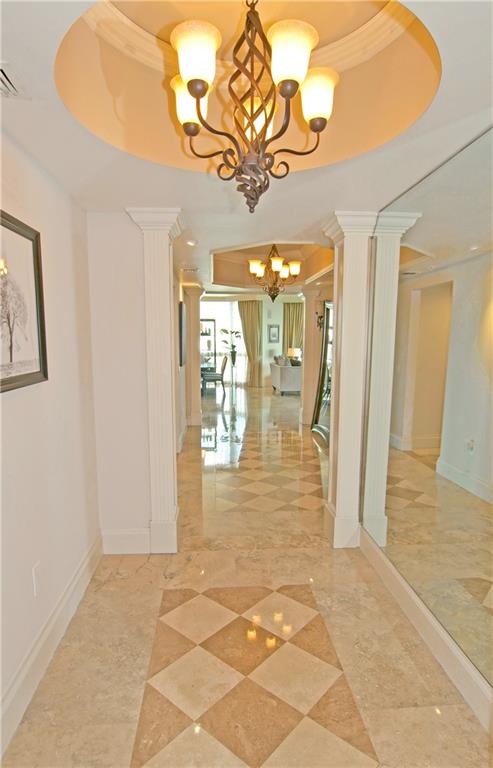 LAS OLAS GRAND - Residential