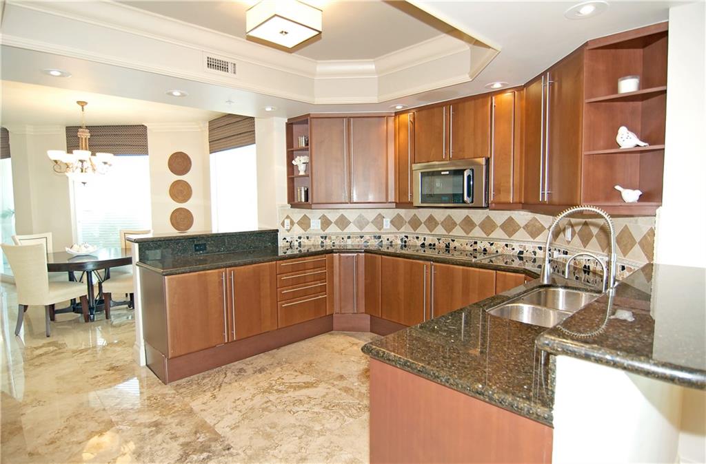 LAS OLAS GRAND - Residential