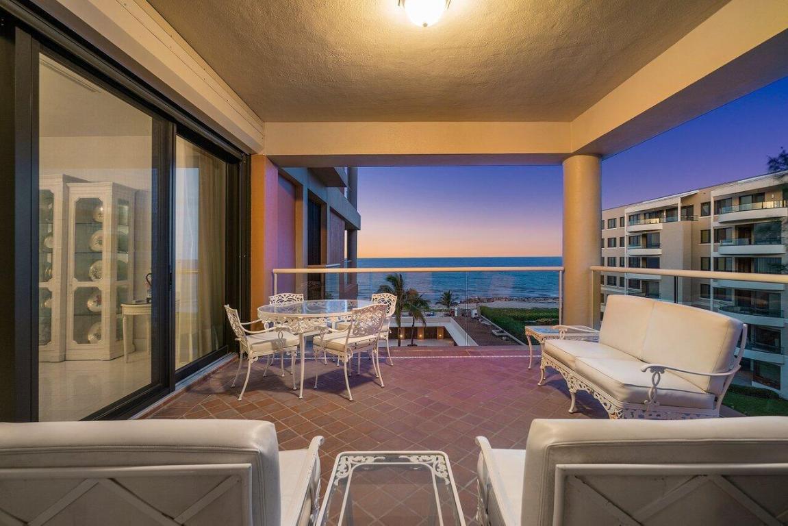 TWO NORTH BREAKERS ROW CONDO - Residential