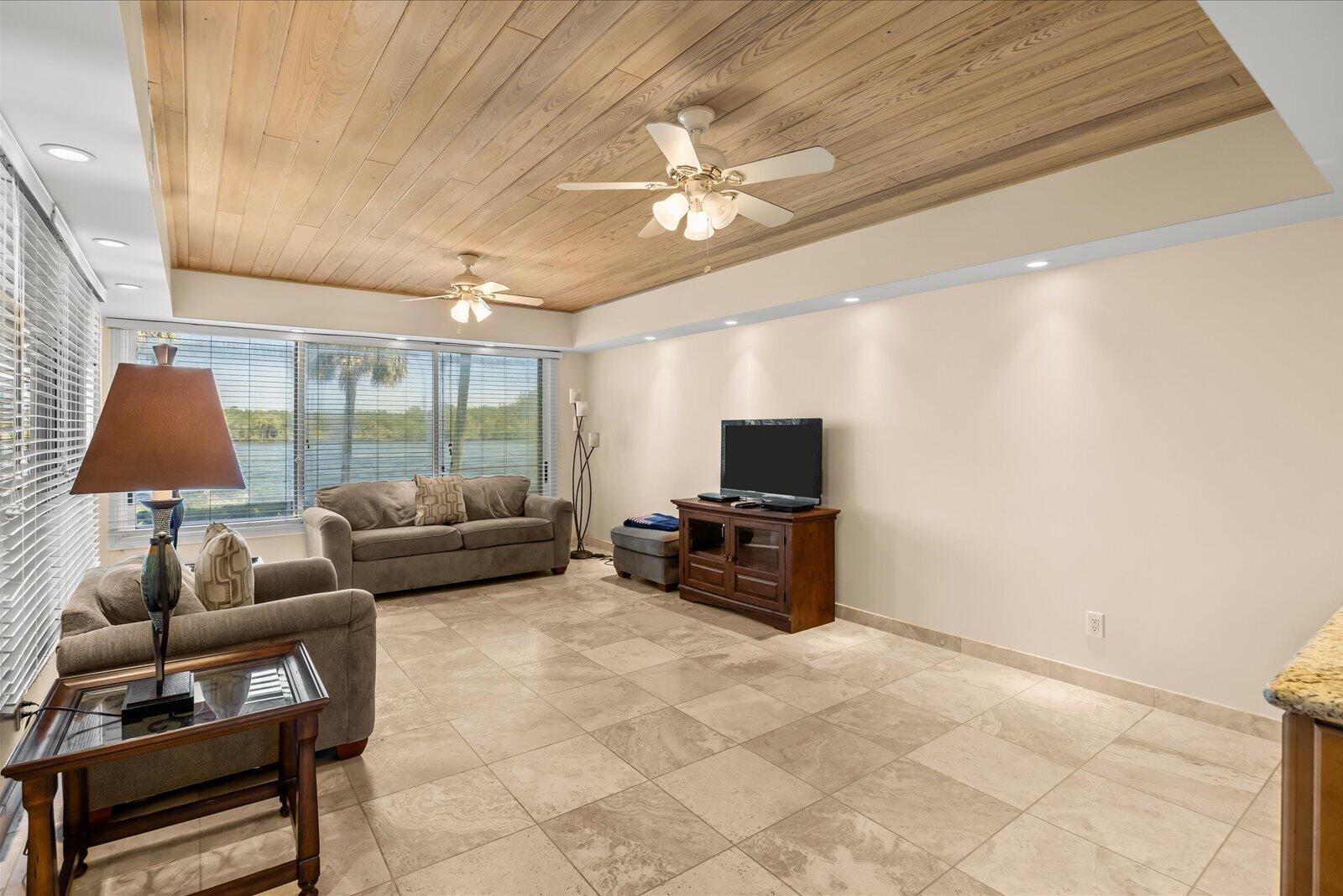 Bay St. Lucie - Residential
