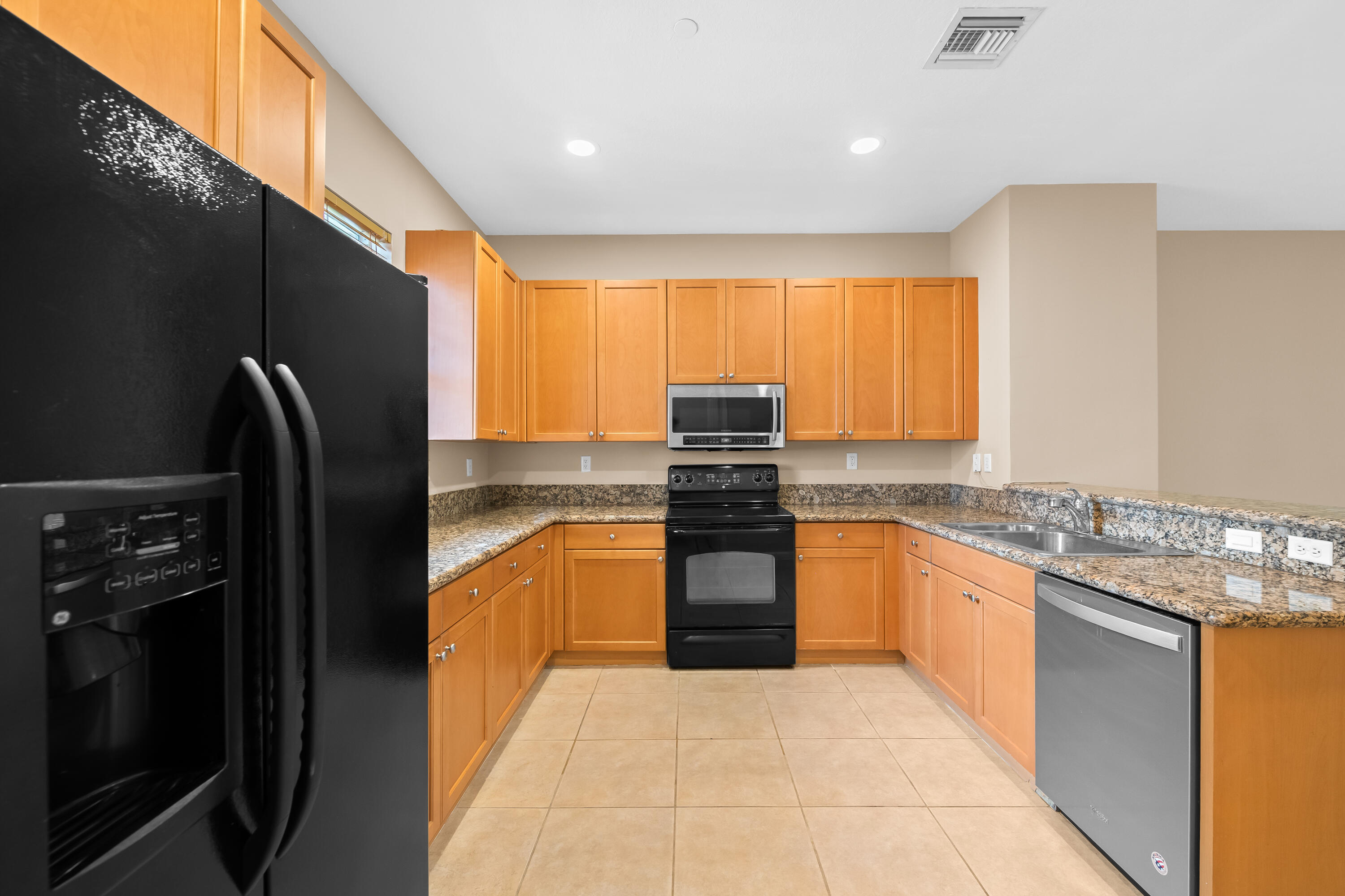 VILLA MEDICI CONDO - Residential