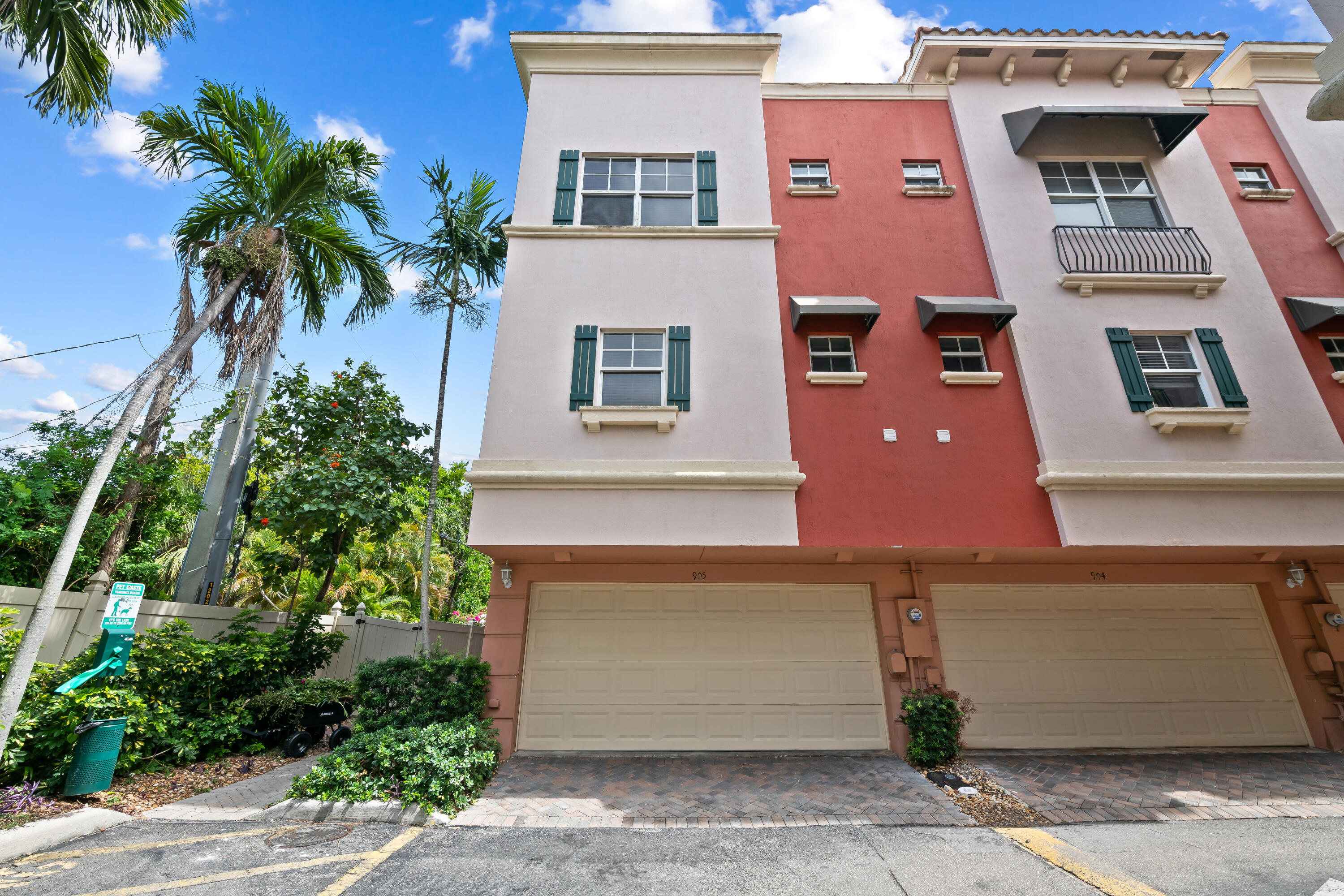 VILLA MEDICI CONDO - Residential