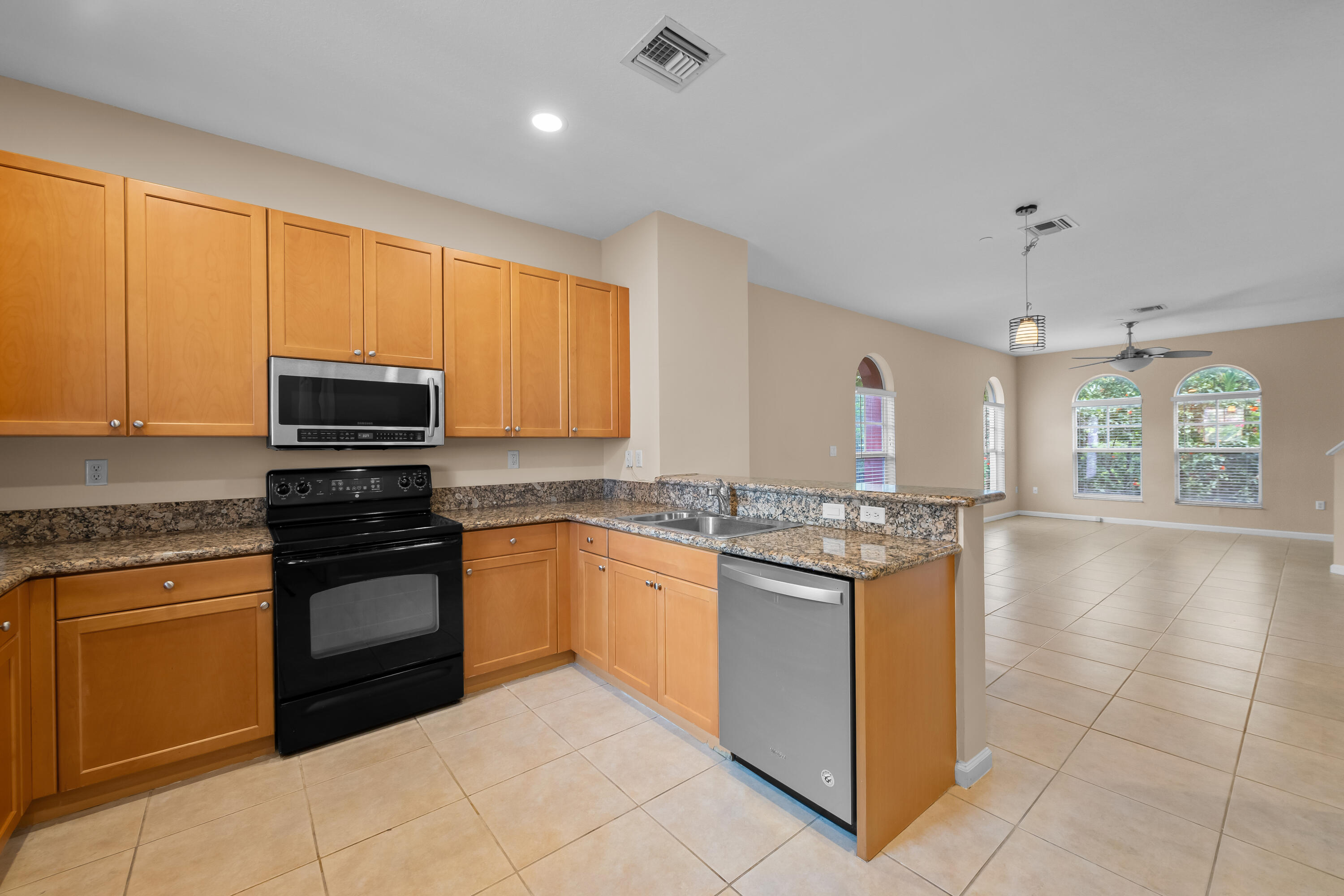 VILLA MEDICI CONDO - Residential