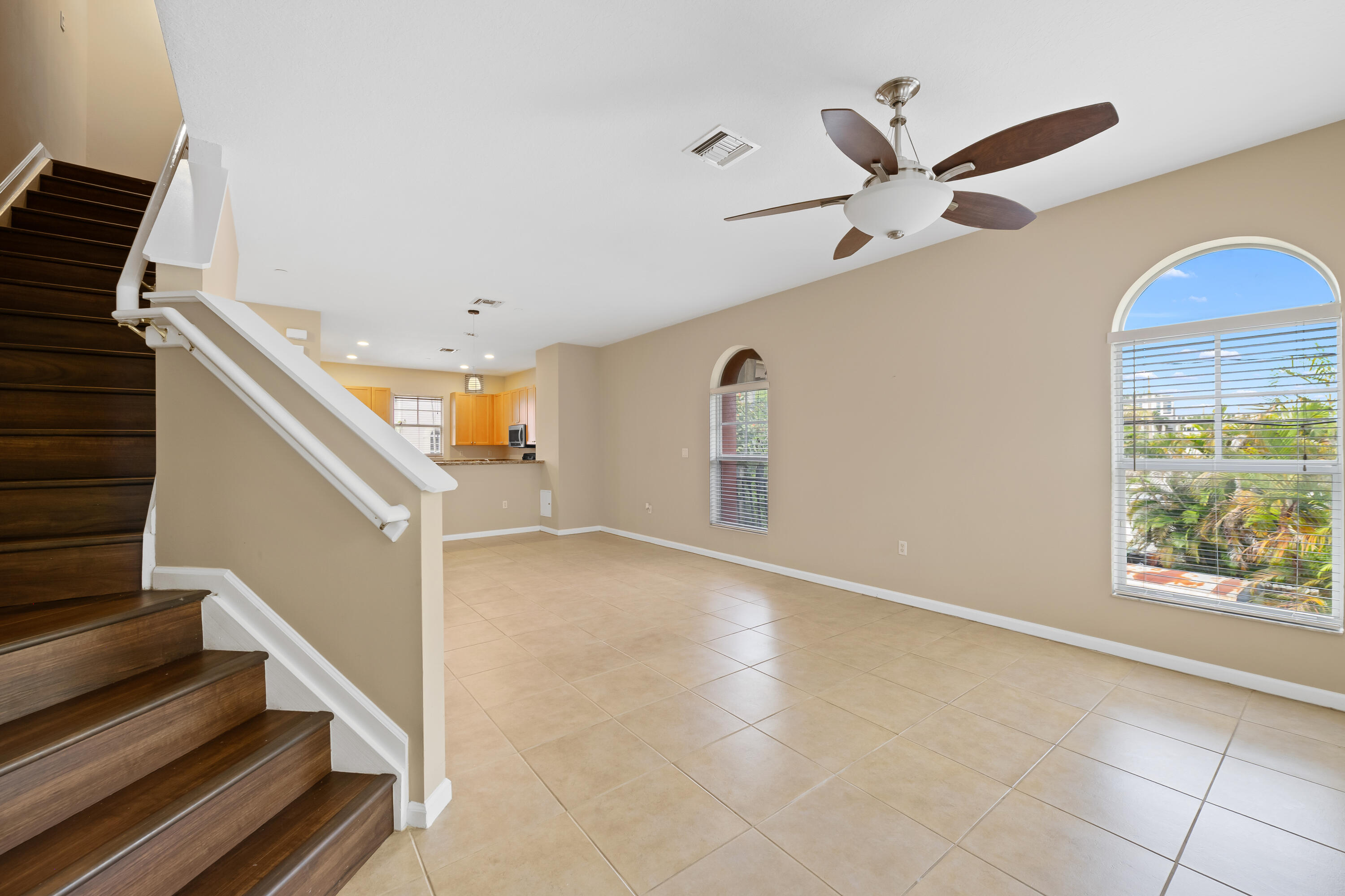 VILLA MEDICI CONDO - Residential
