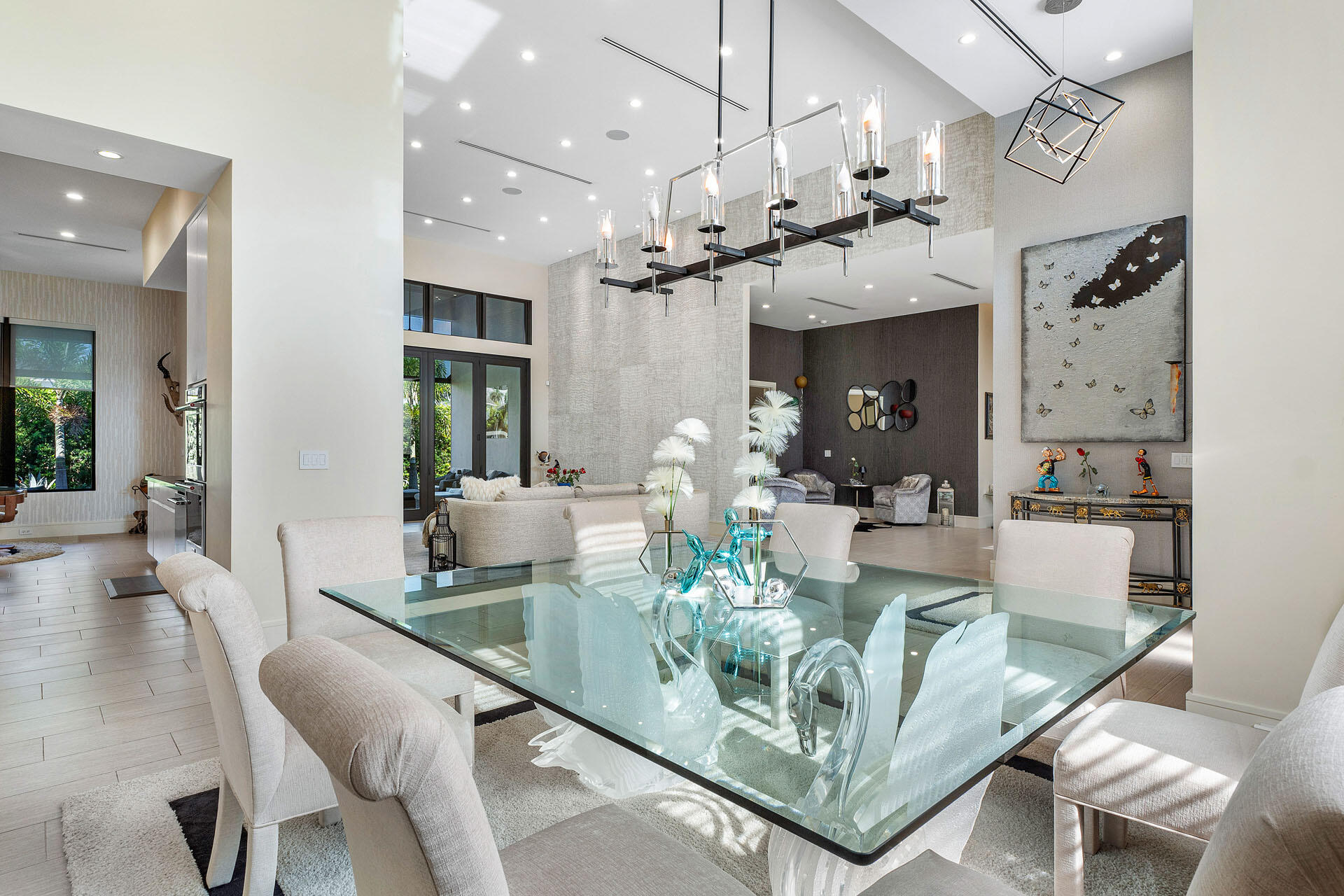 ROYAL PALM YACHT & COUNTRY CLUB - Residential