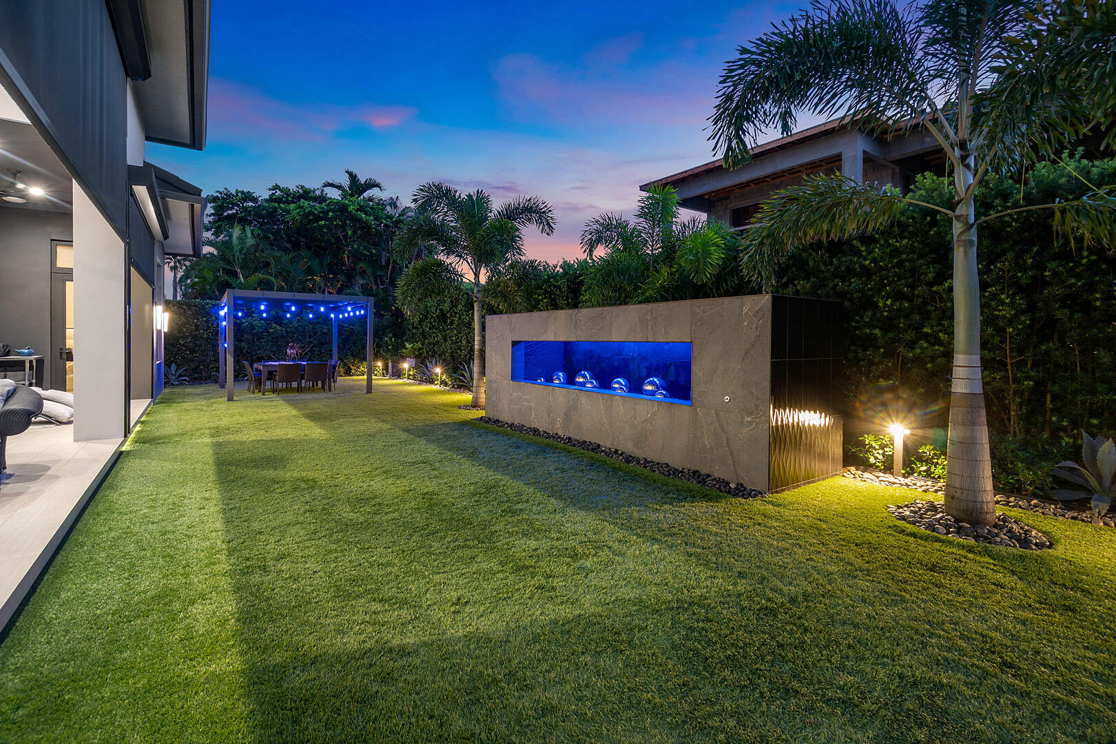 ROYAL PALM YACHT & COUNTRY CLUB - Residential