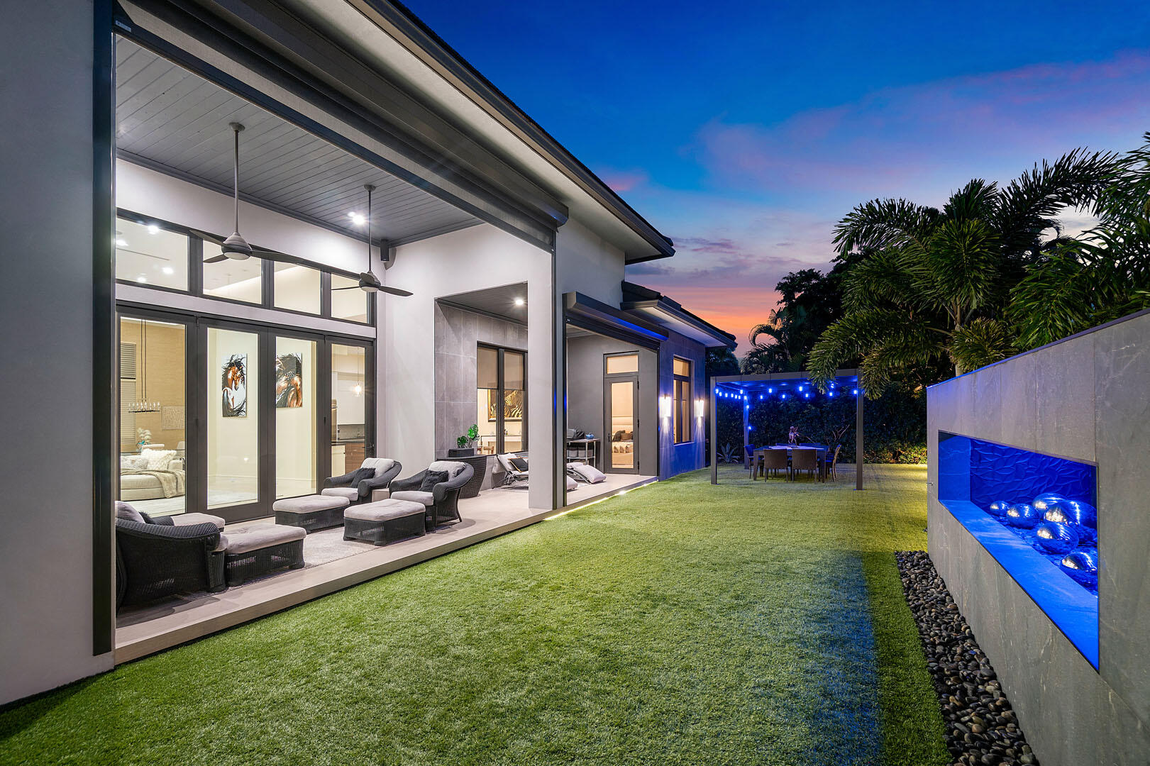 ROYAL PALM YACHT & COUNTRY CLUB - Residential